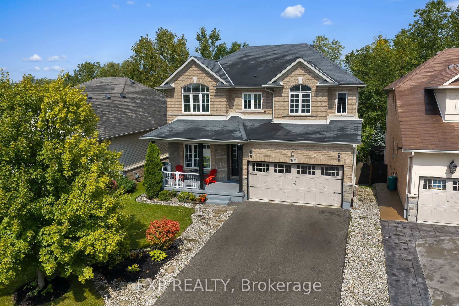 8876 Tristar Crescent