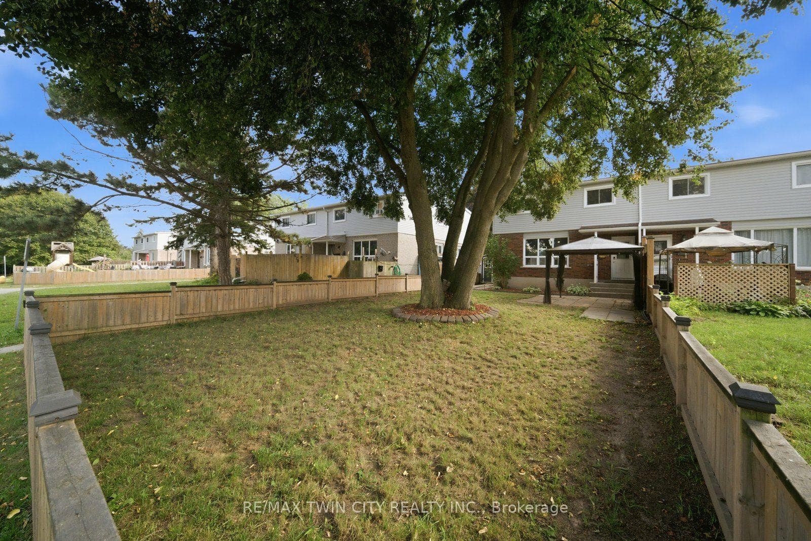 7- 63 Metcalife, Unit C Metcalfe Crescent
