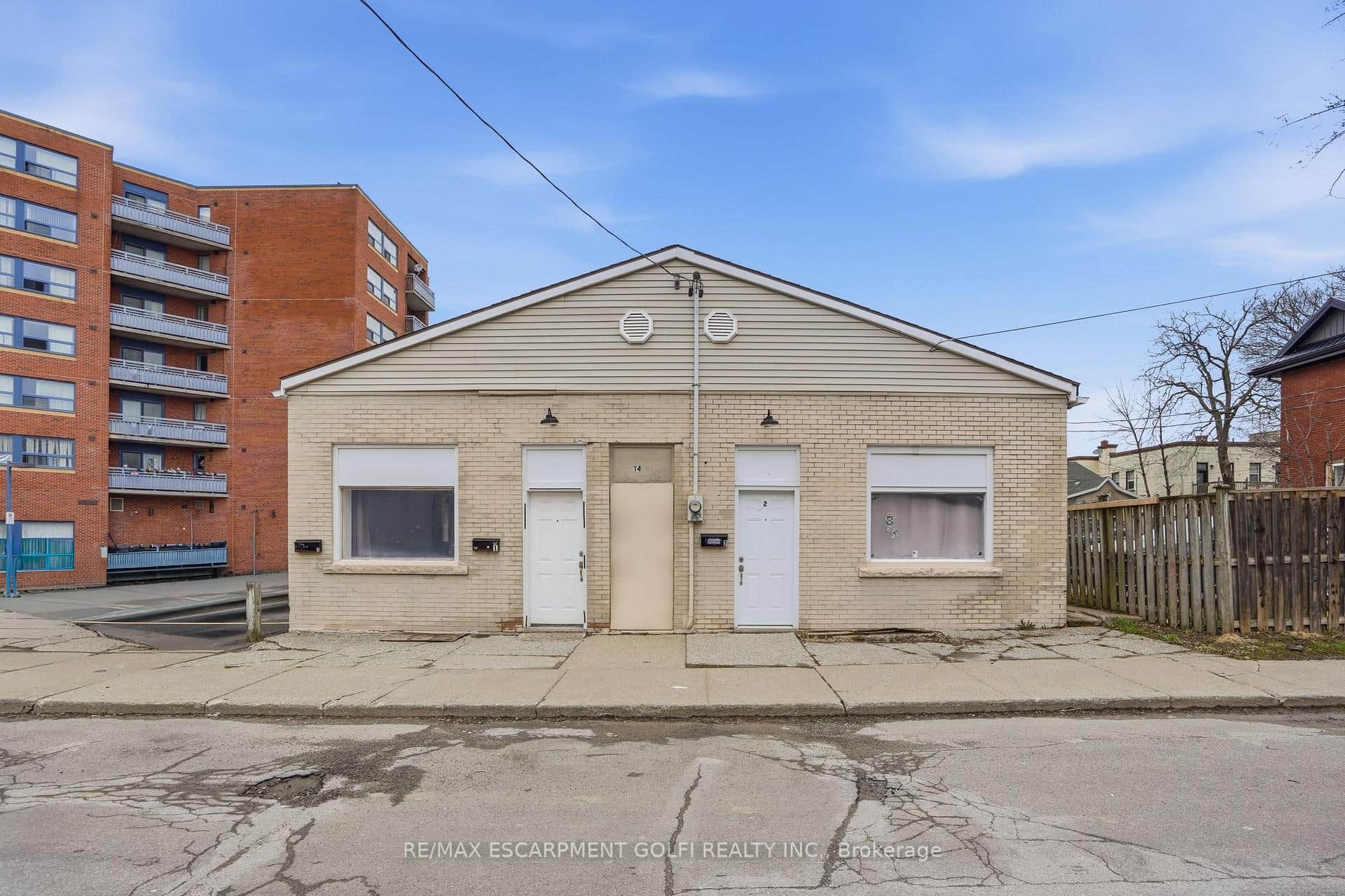 14 Avenue Place
