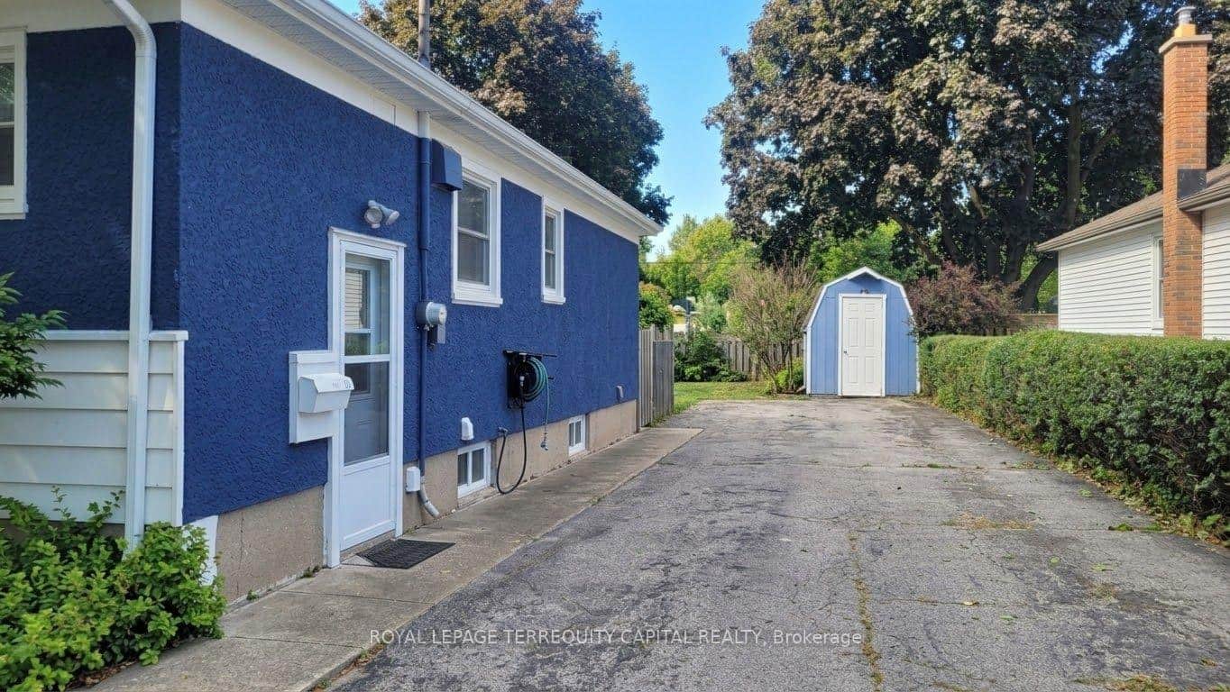 51 Dunkeld Avenue Unit Bsmt