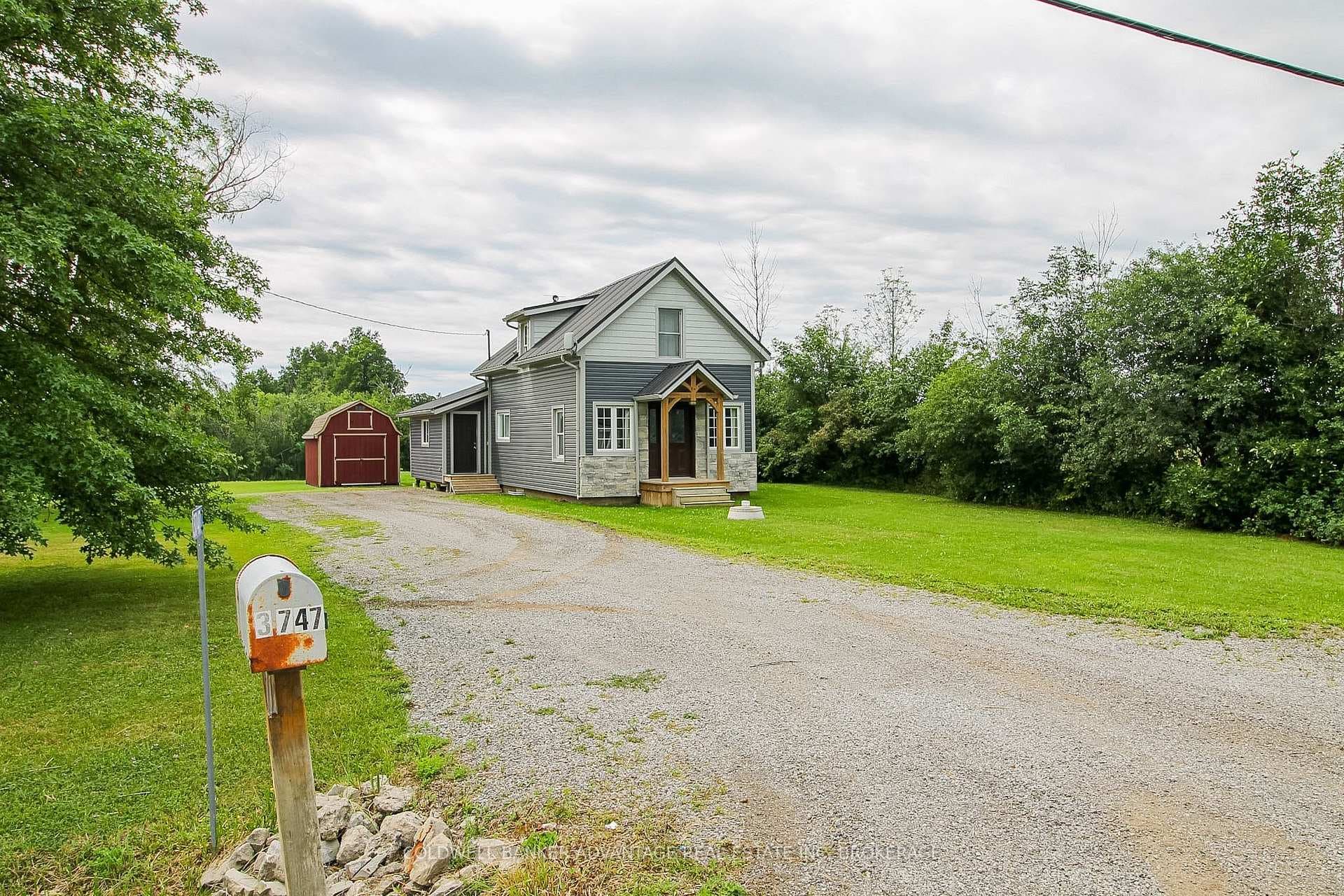 3747 Bowen Road