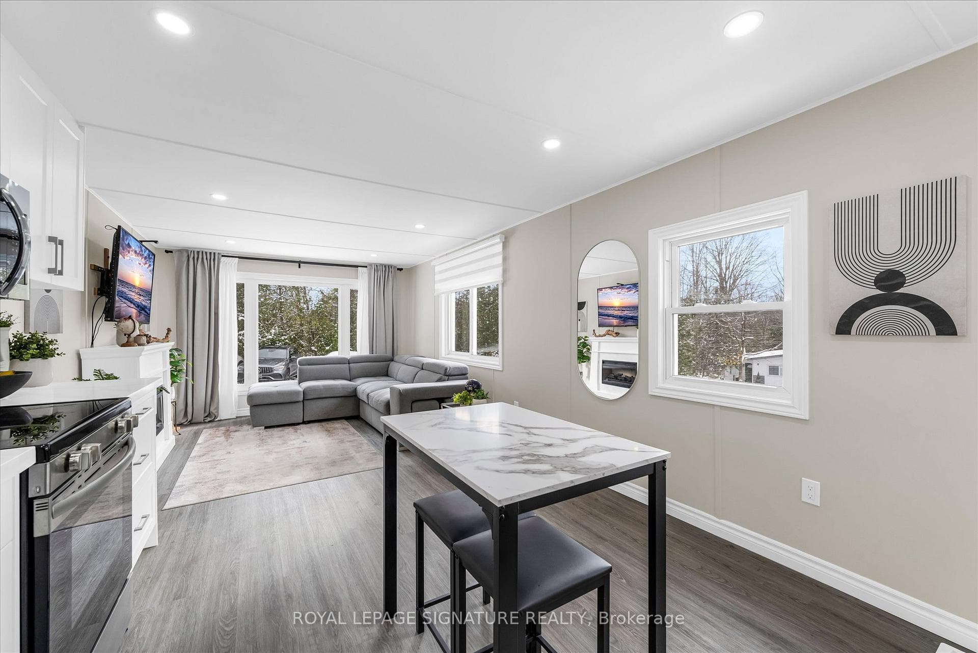 40 Hillside Crescent