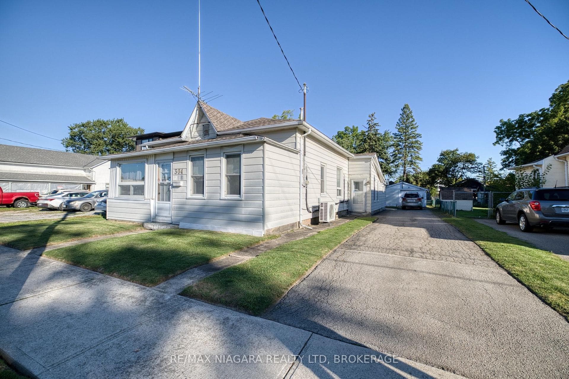 304 Jarvis Street