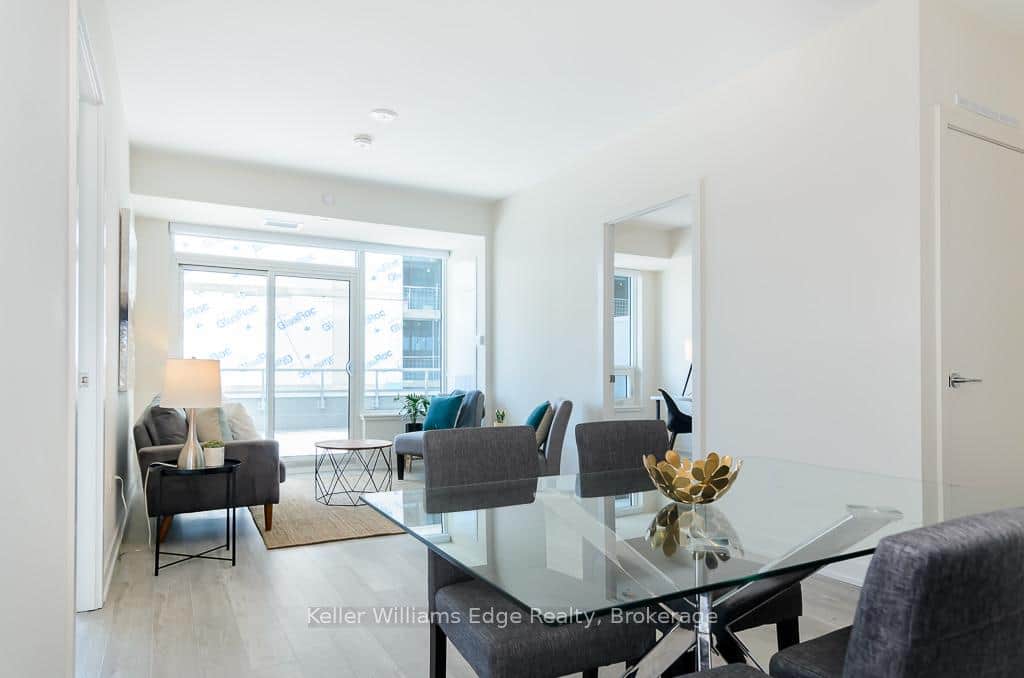 212 King William Street Unit 405