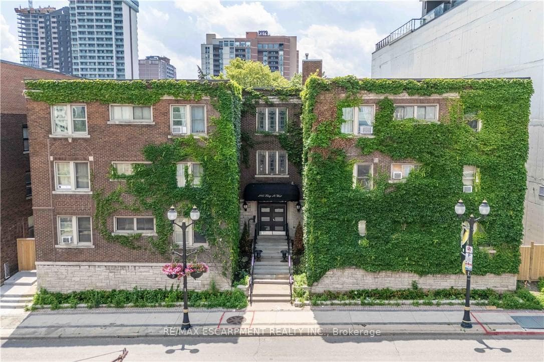285 King Street Unit 4