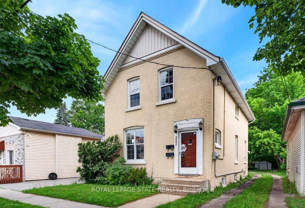 221 Grand River Avenue