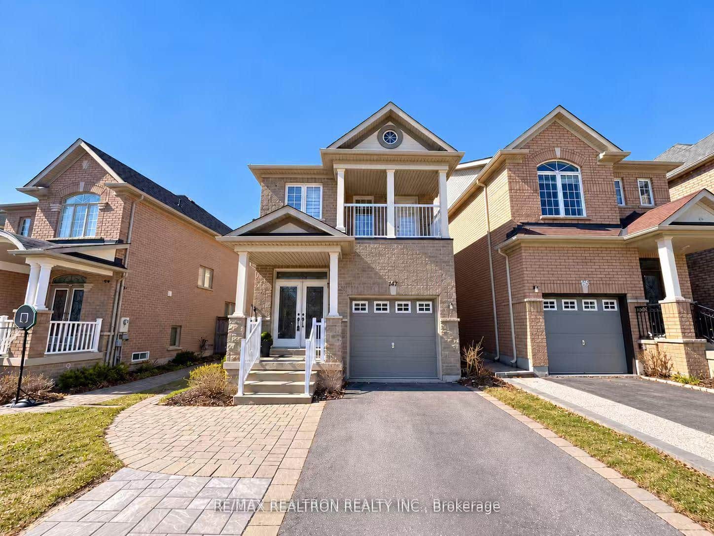 147 Laramie Crescent