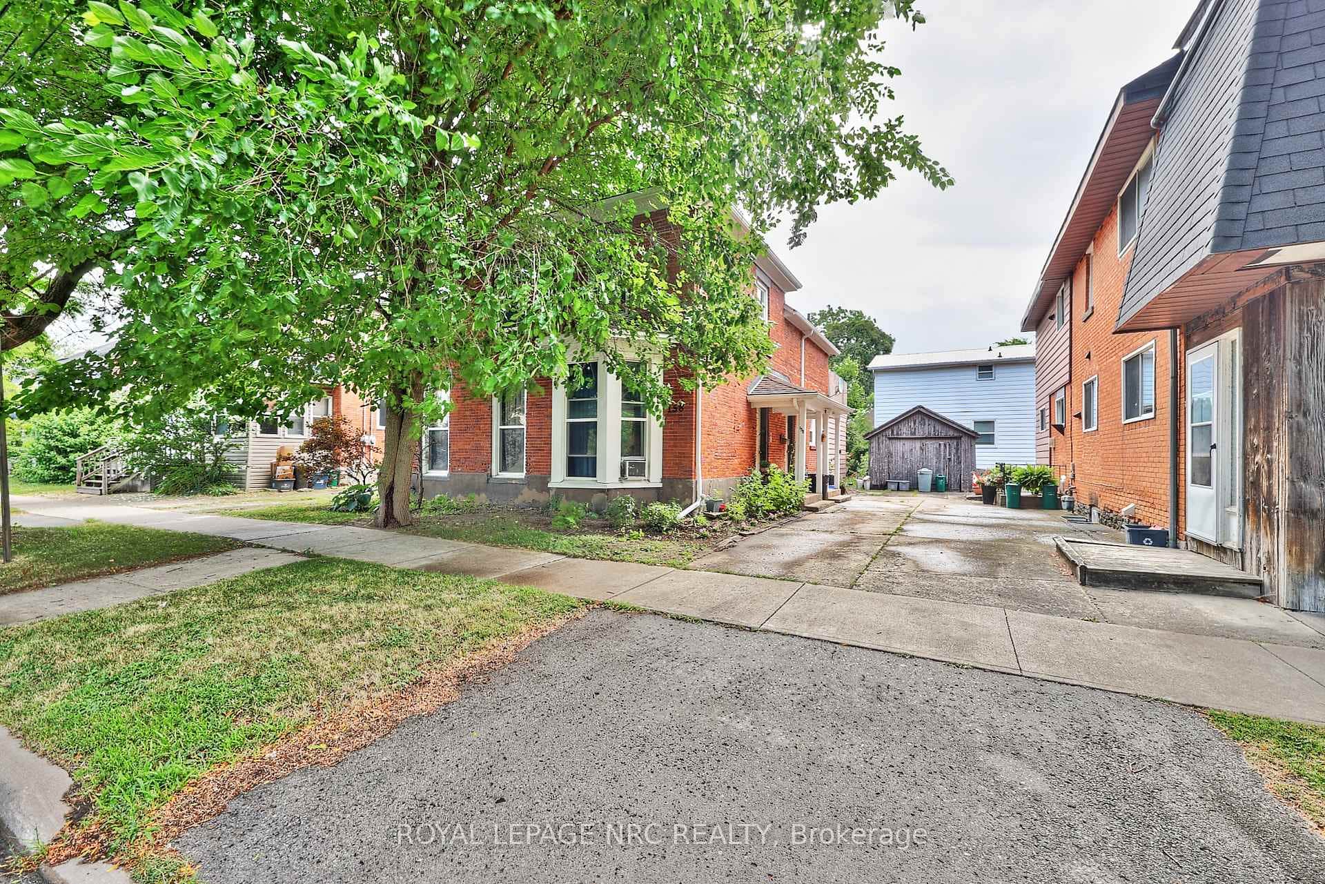 158 Lake Street
