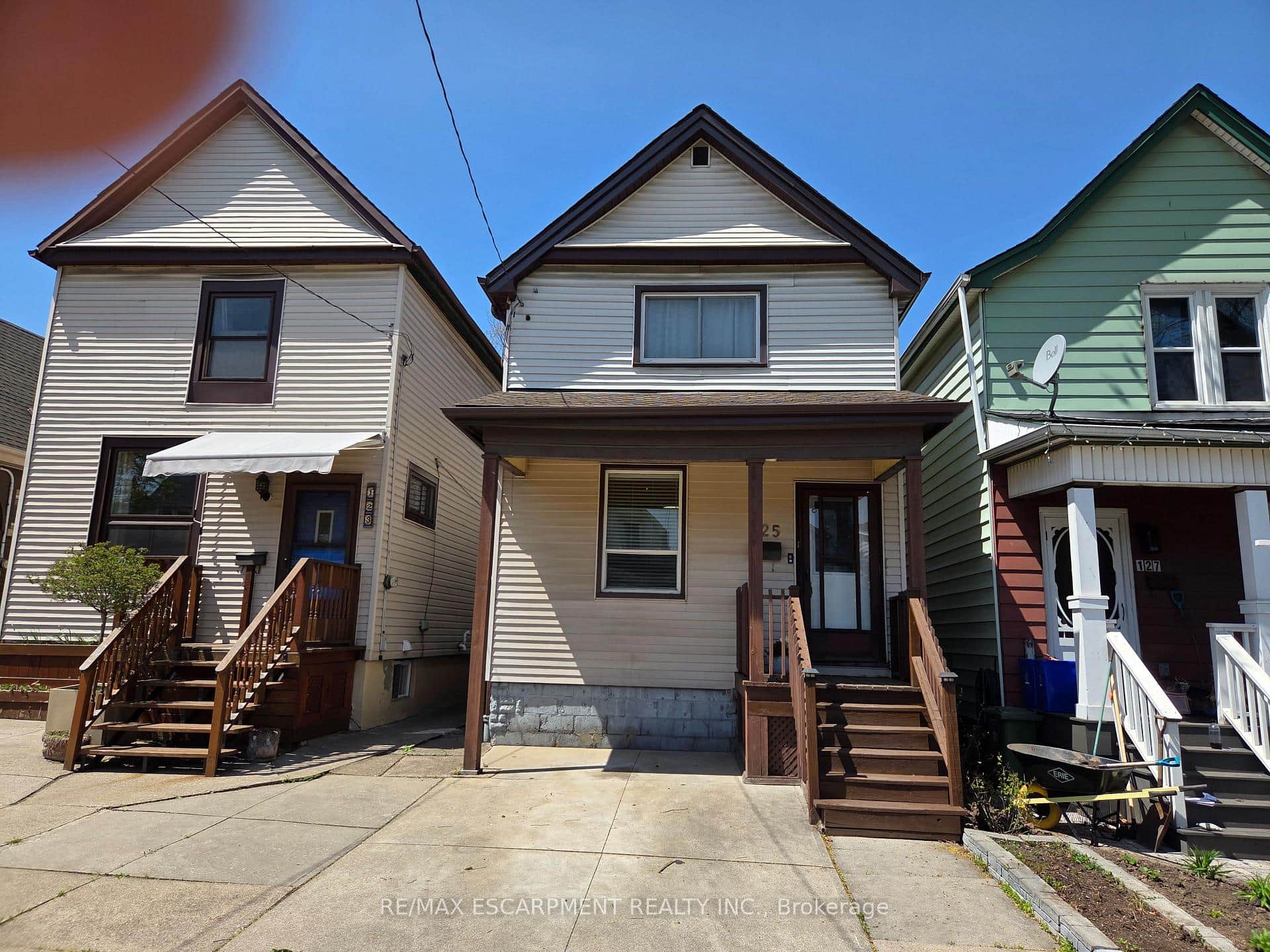 125 Cavell Avenue