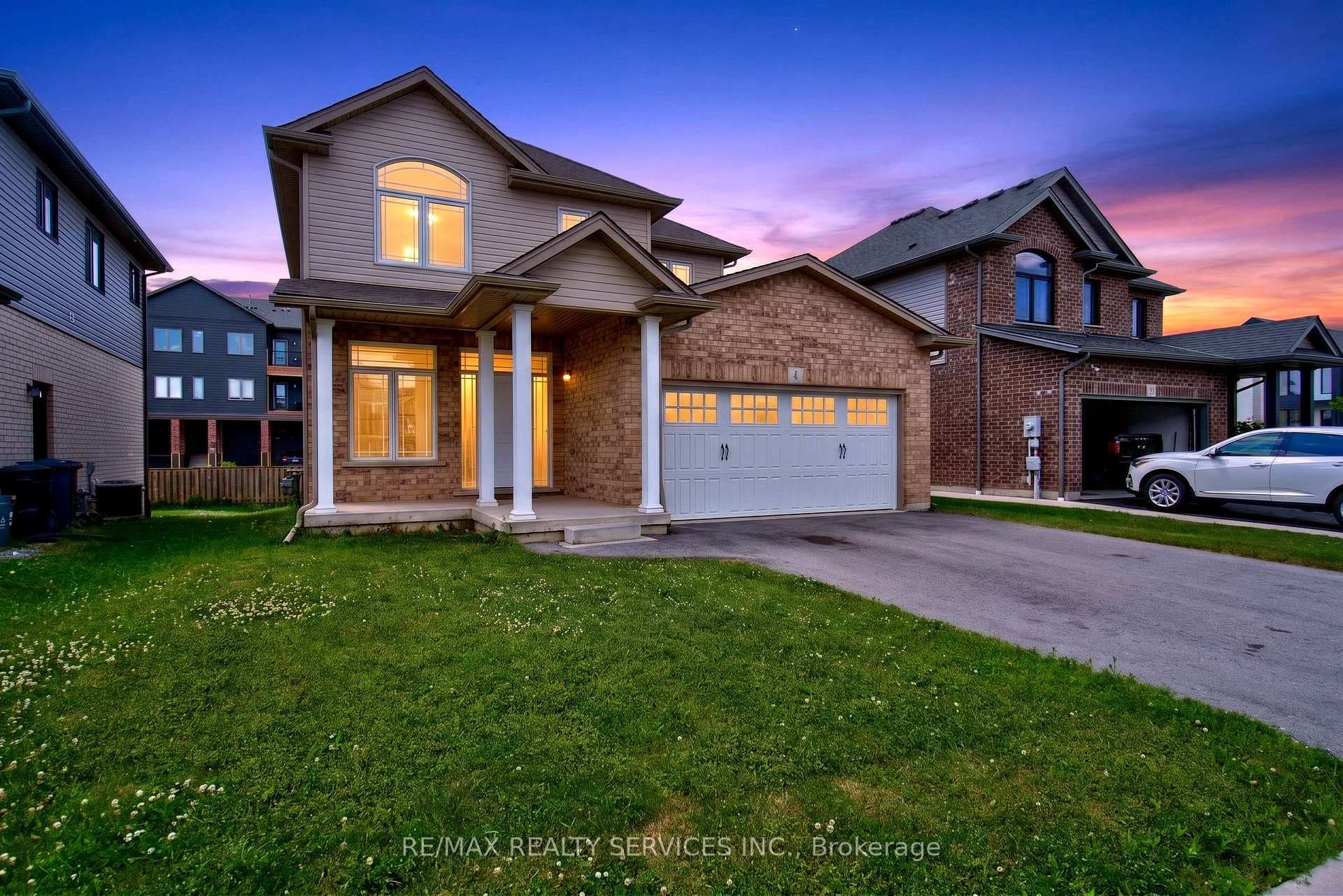 4 Bergenstein Crescent
