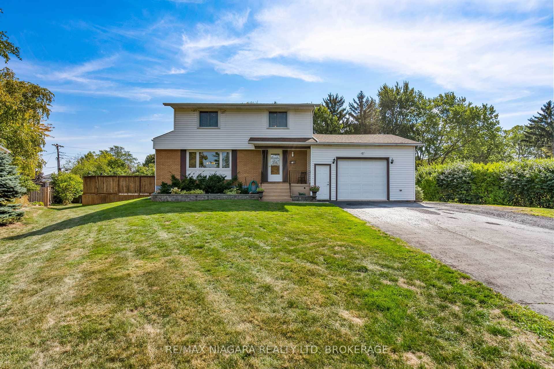 28 Thorncrest Road