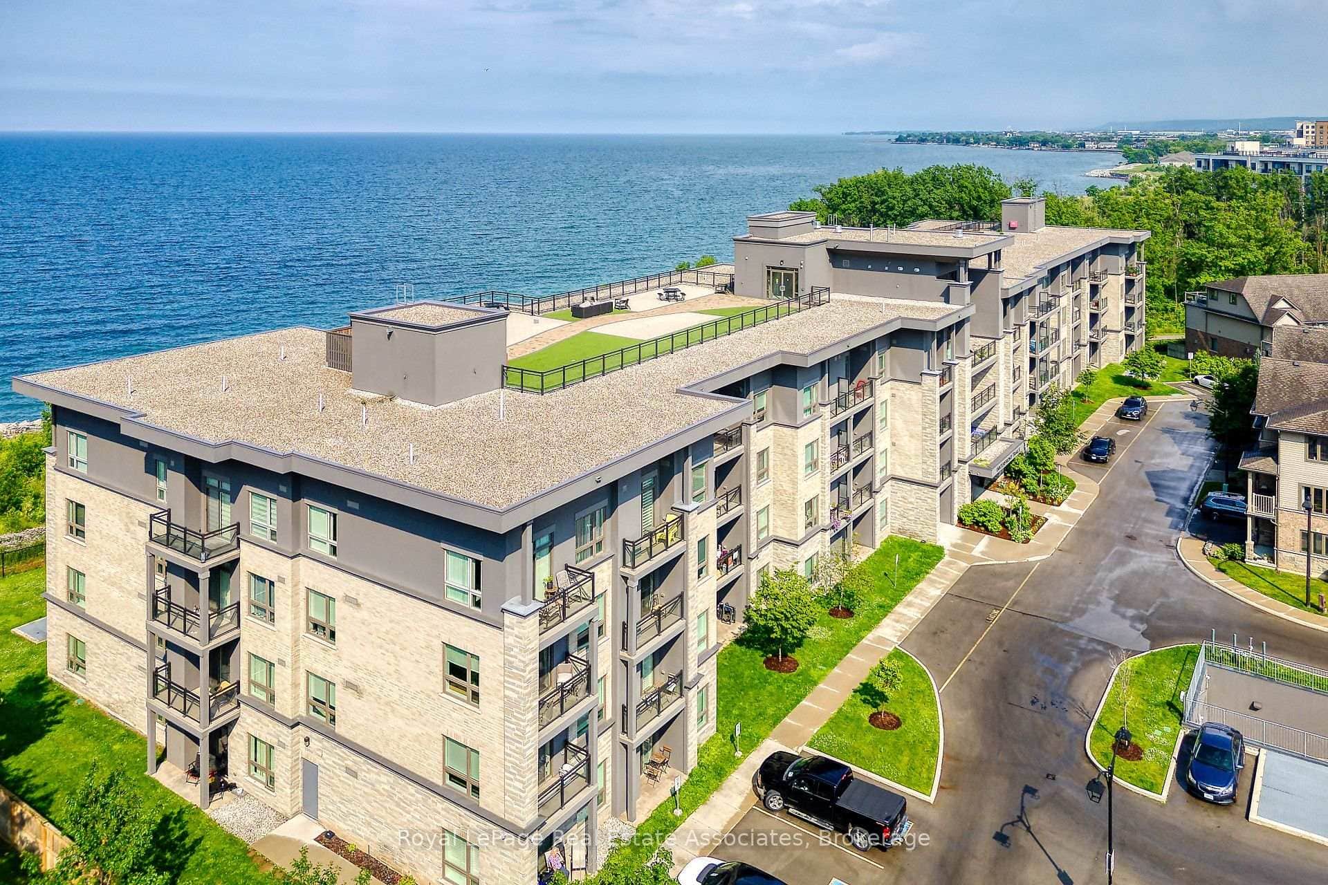 35 Southshore Crescent Unit 111