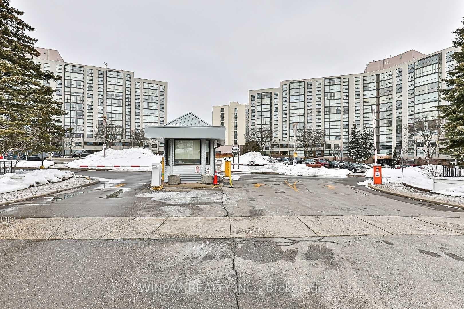 20 Harding Boulevard Unit 1202