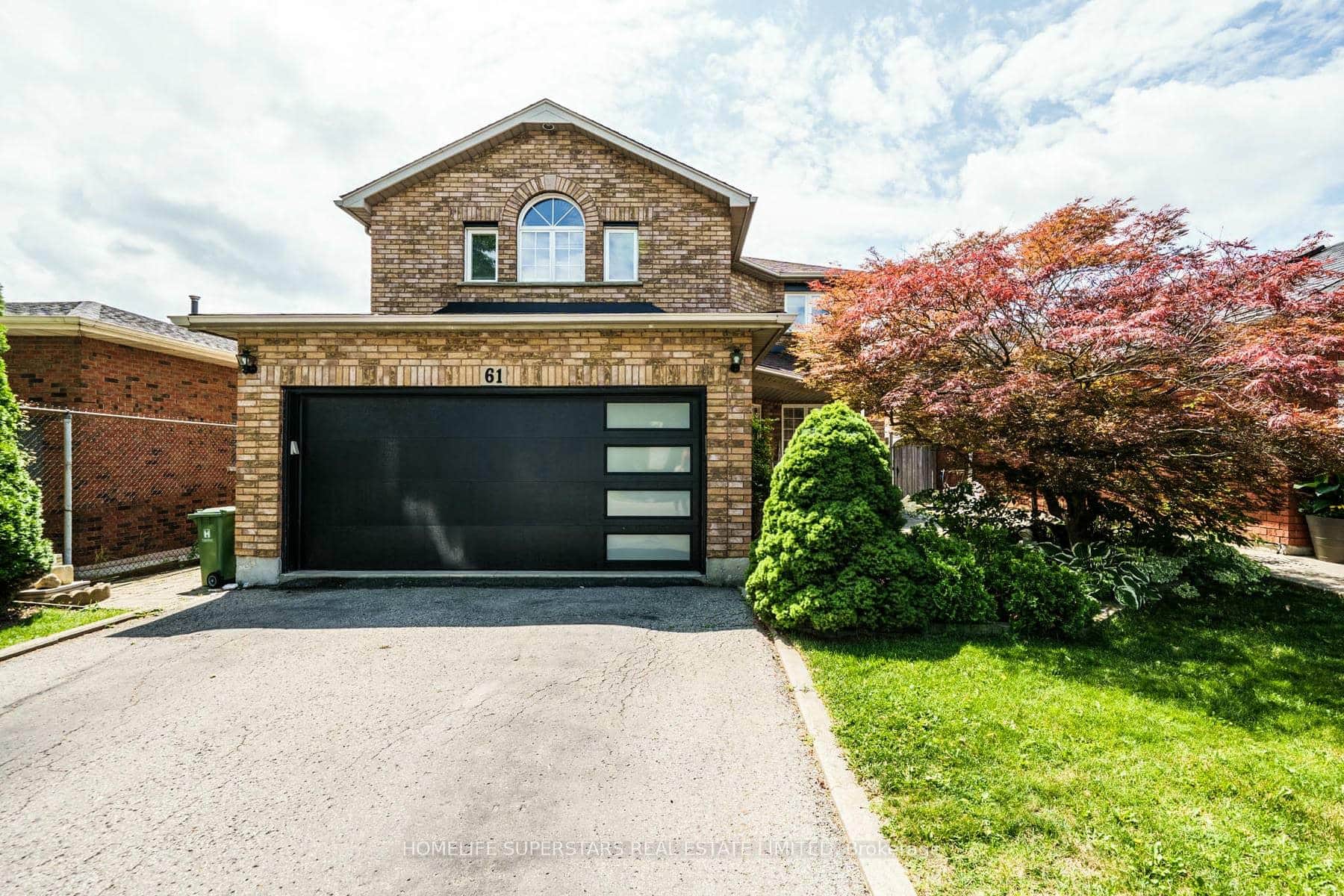61 Lawnhurst Drive