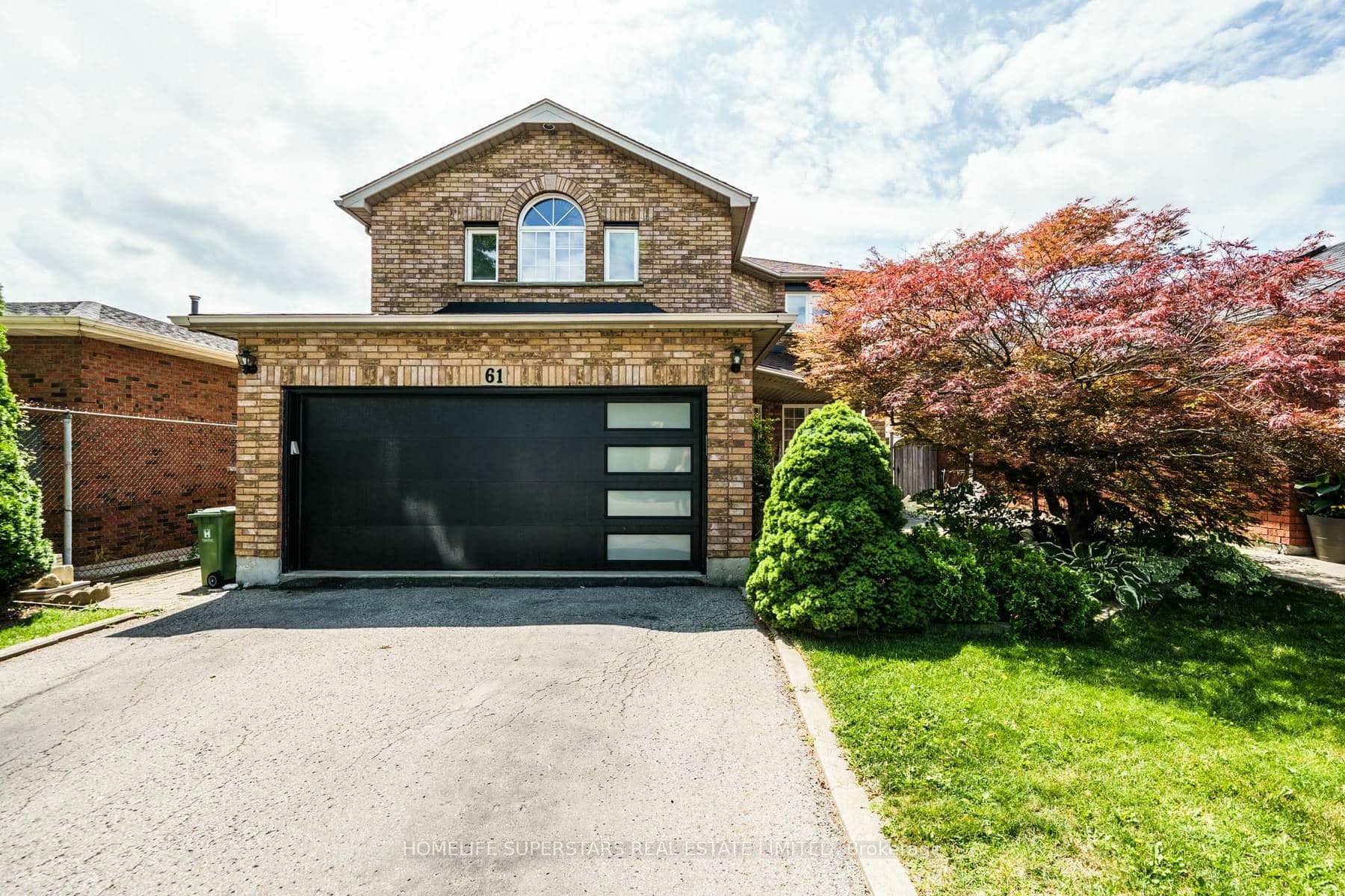 61 Lawnhurst Drive
