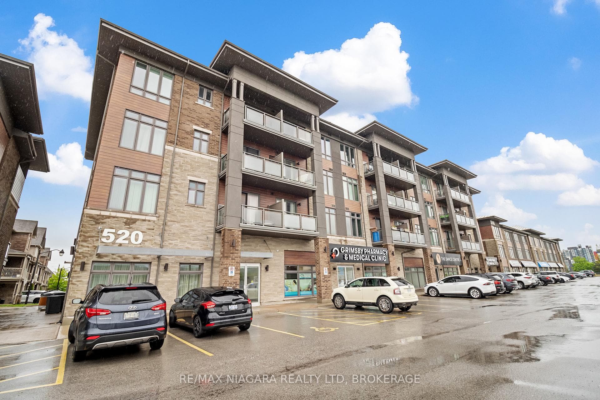 520 North Service Road Unit 411