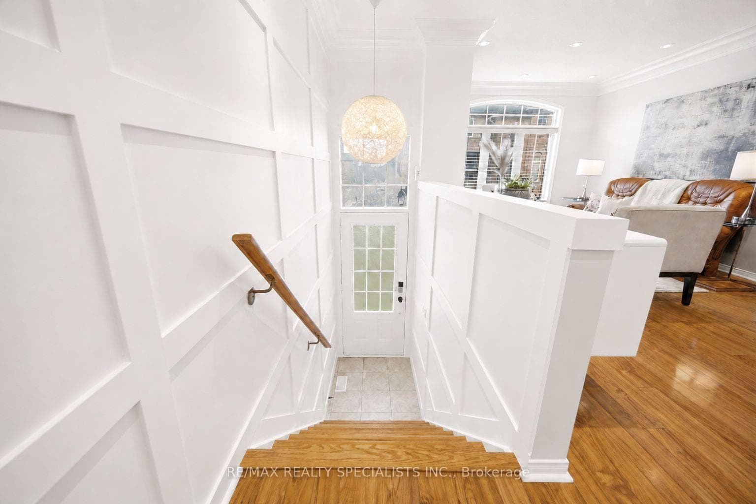 3378 Redpath Circle