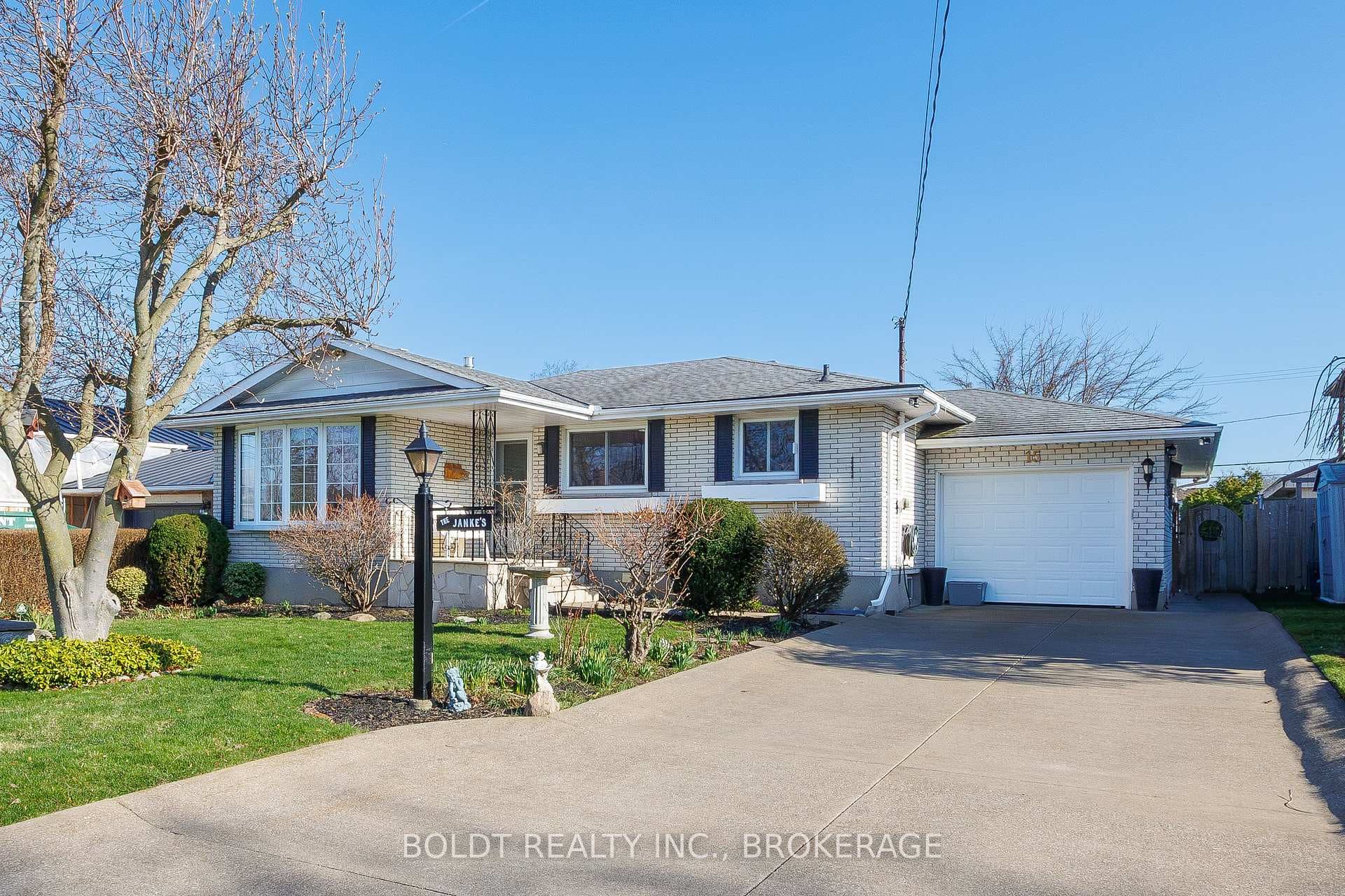 15 Nottingham Court
