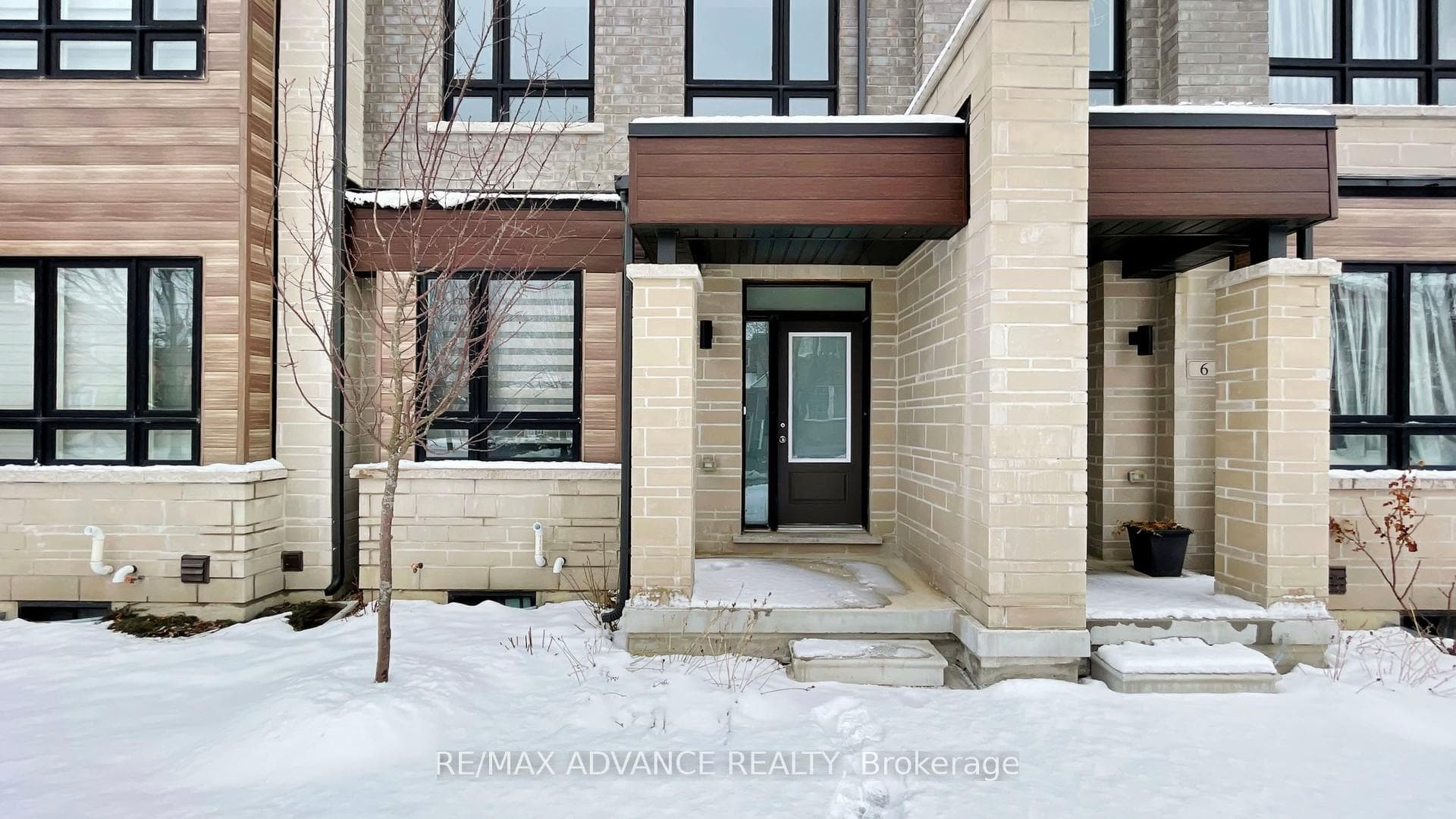 4 Carole Bell Way