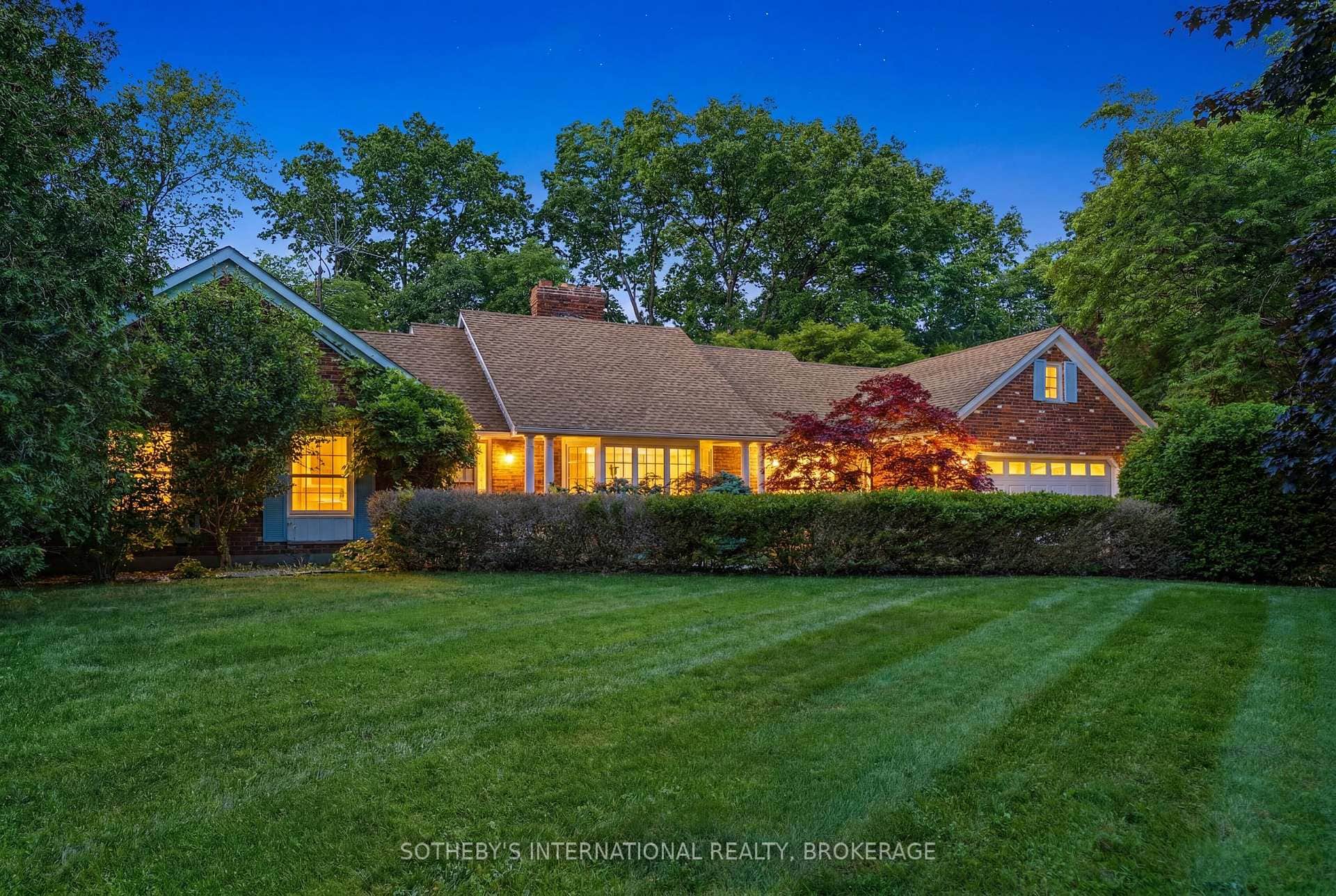 22 Colonel Butler Crescent
