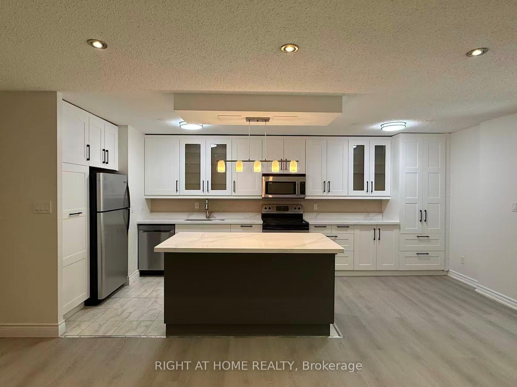 3025 The credit woodlands Drive Unit 109