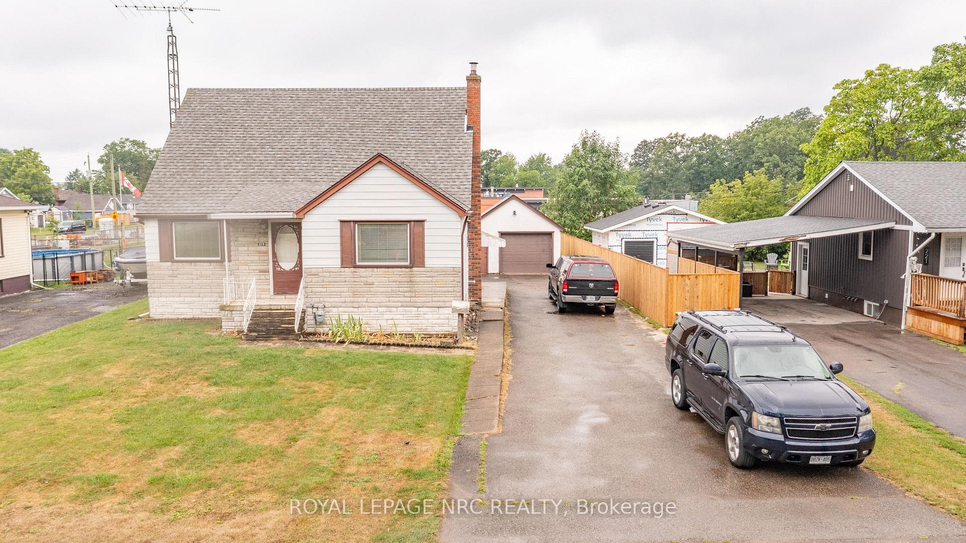 215 Knoll Street