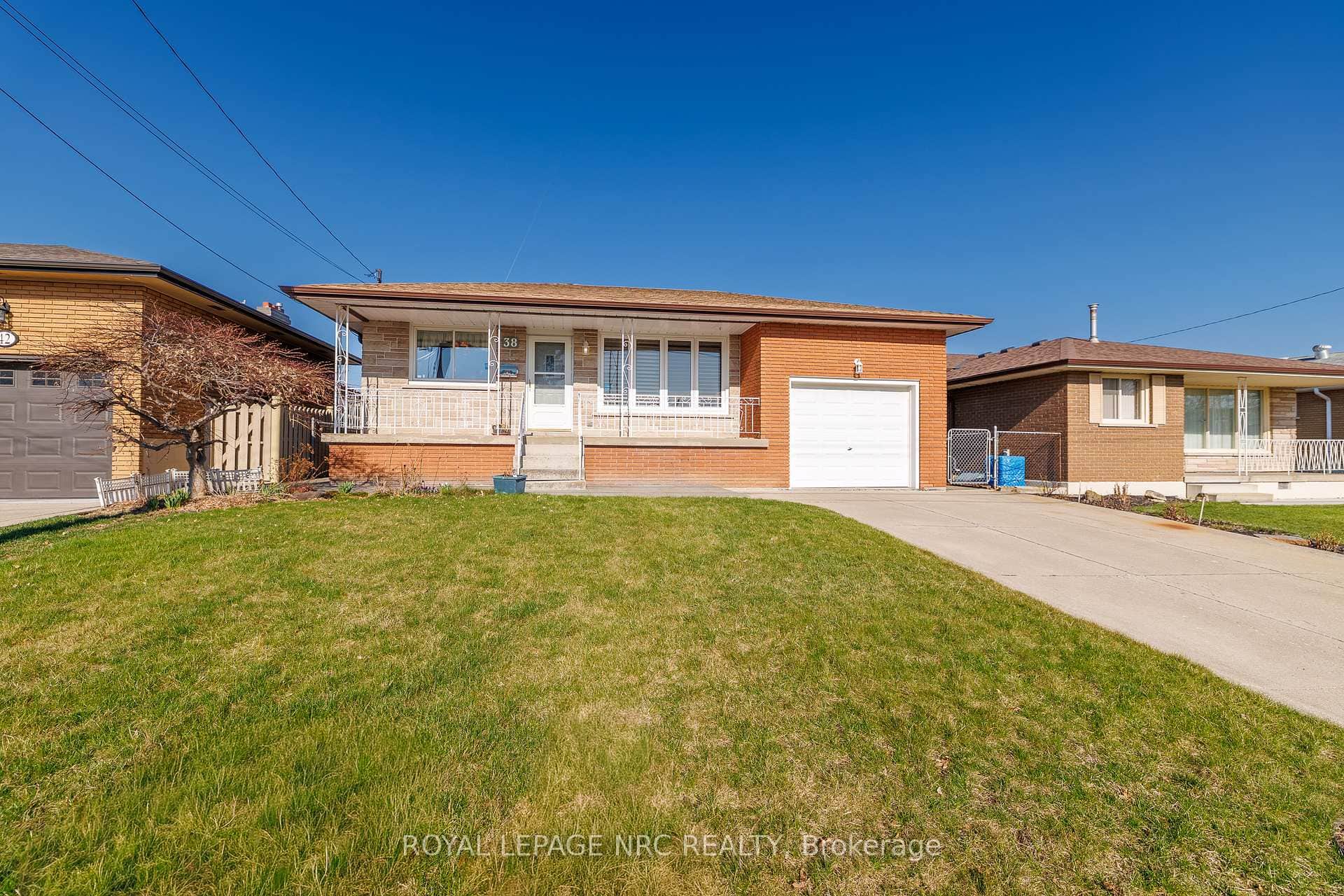 38 Rivercrest Road