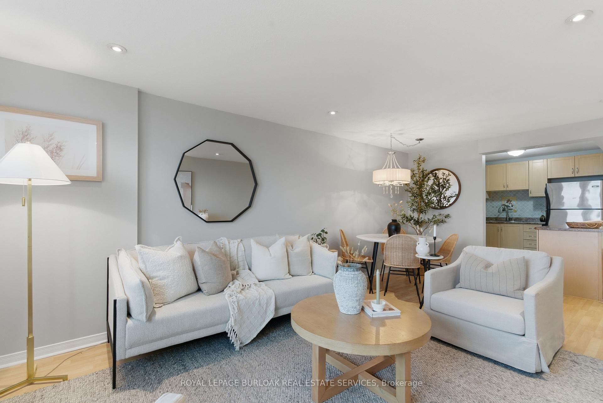 6720 Glen Erin Drive Unit 312