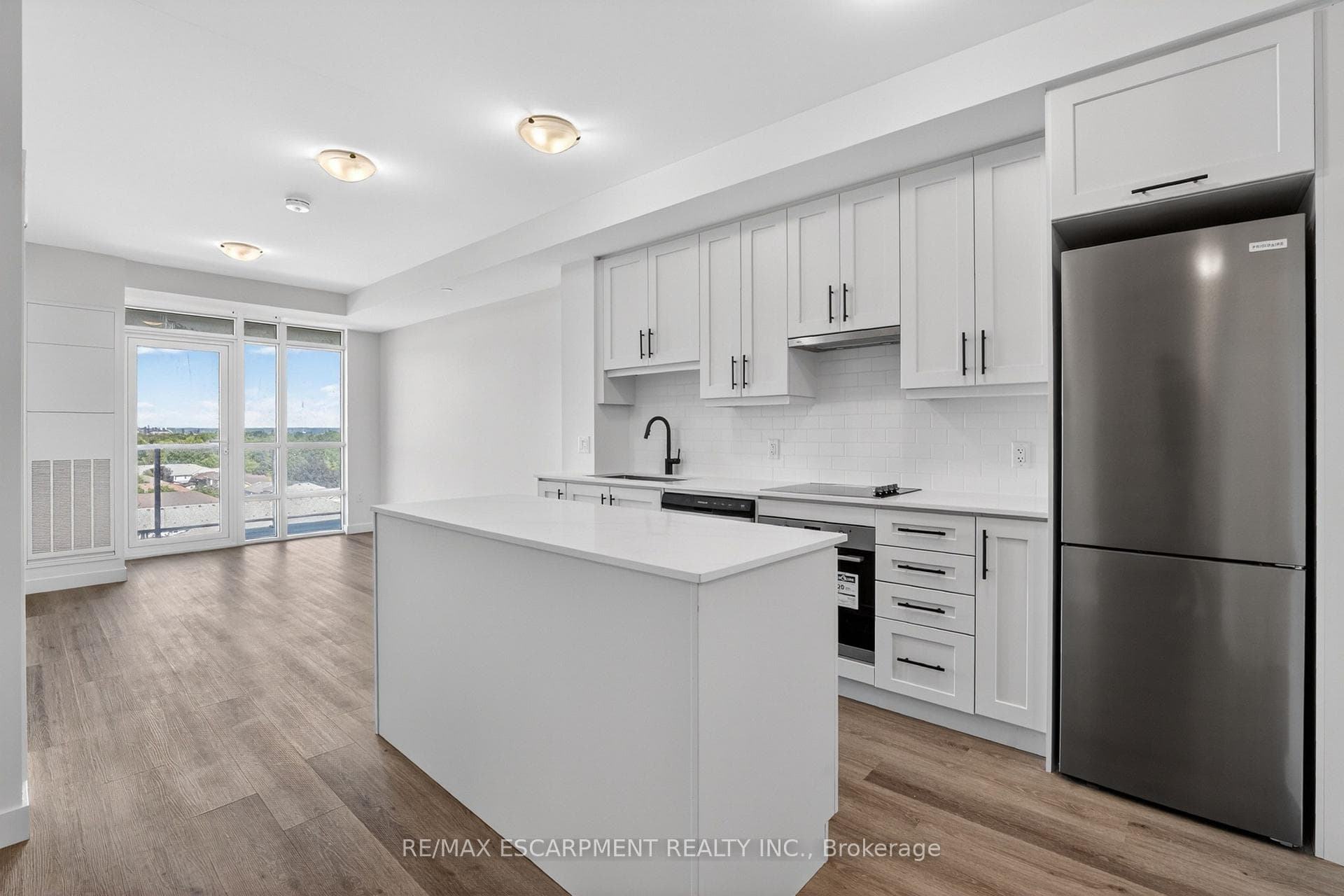 461 Green Road Unit 703