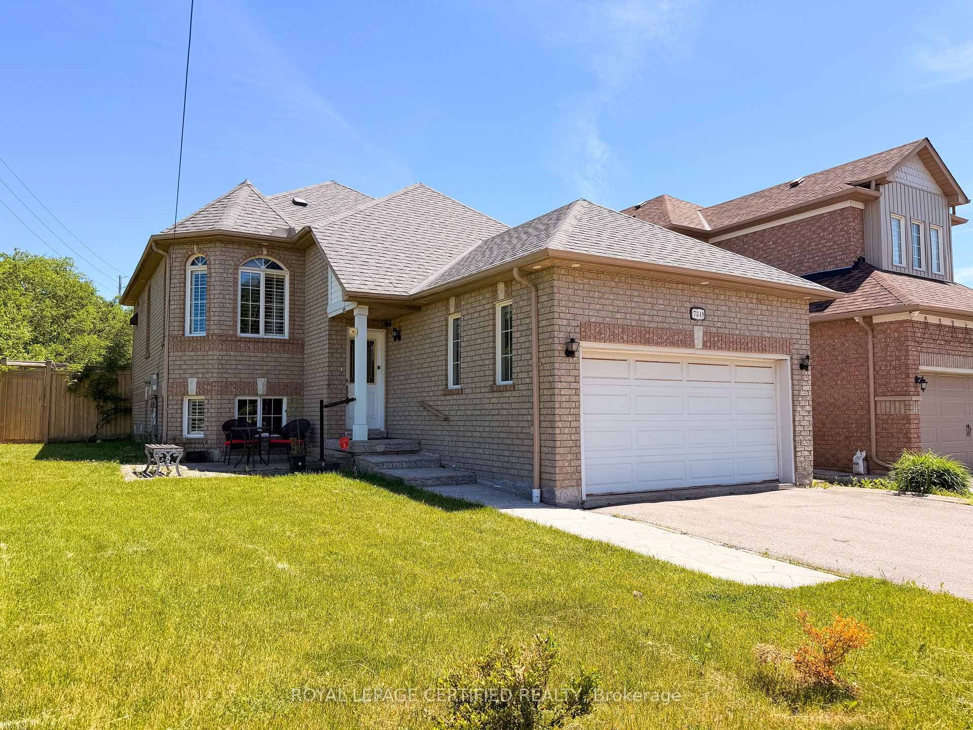 7349 Zinnia Place