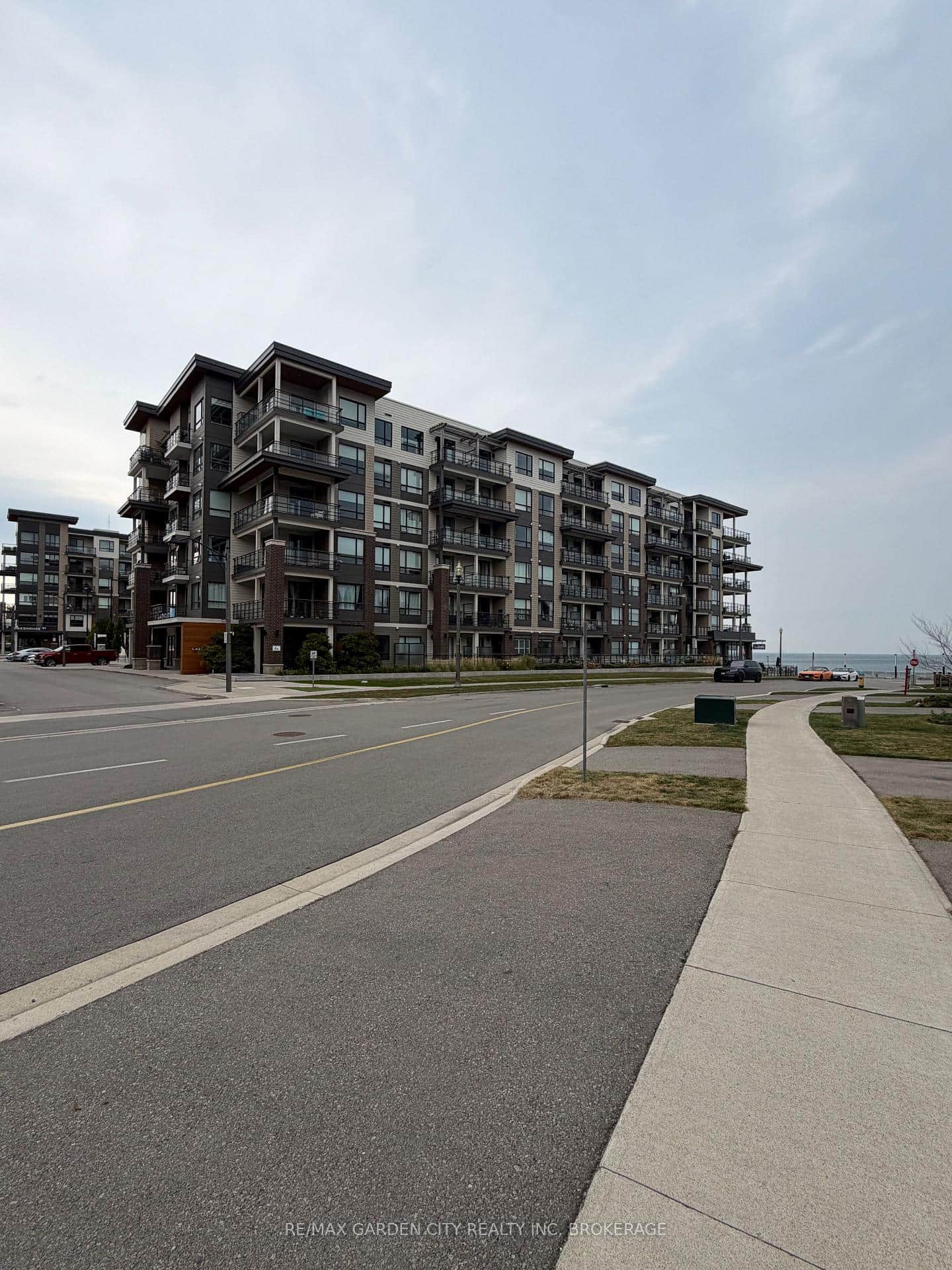 10 Esplanade Lane Unit 409