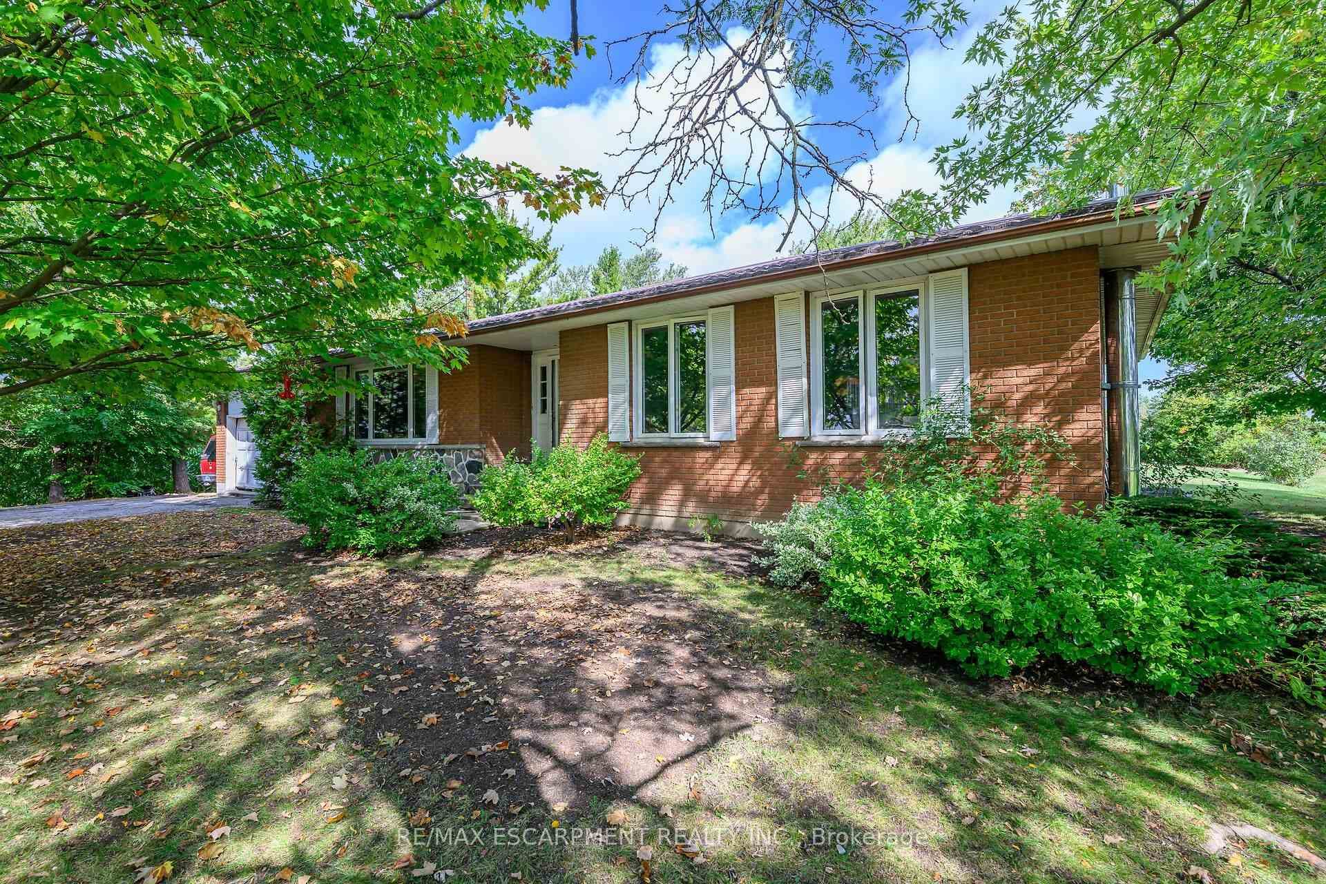 757 4TH LINE Road