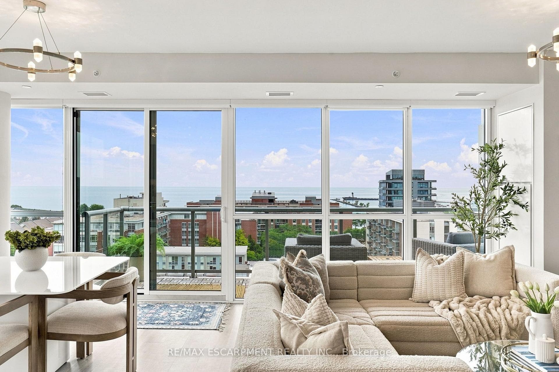 8 Ann Street Unit 902