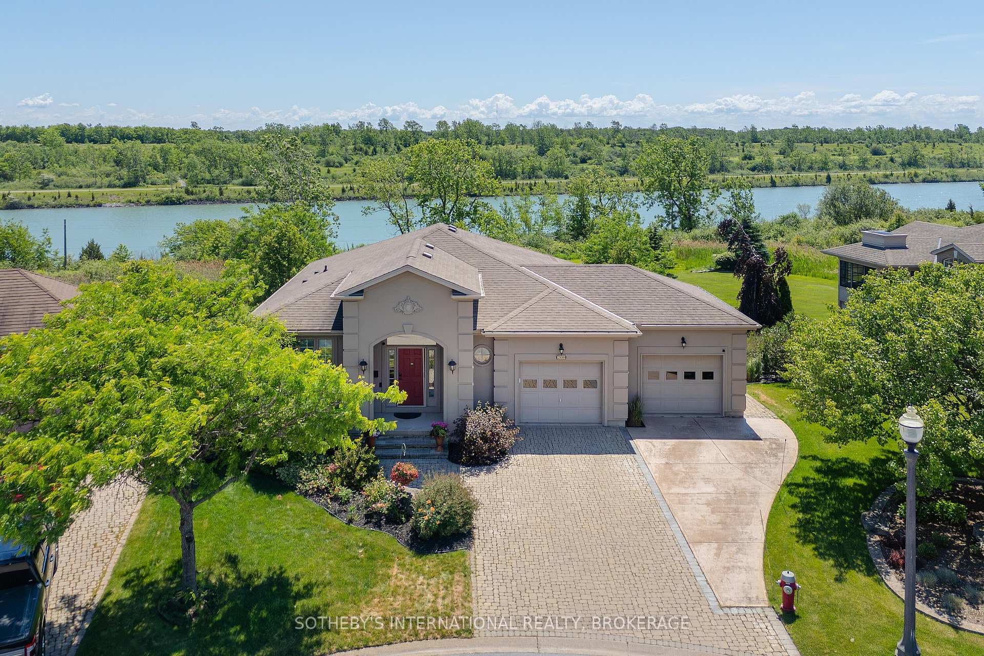 208 Muirfield Trail