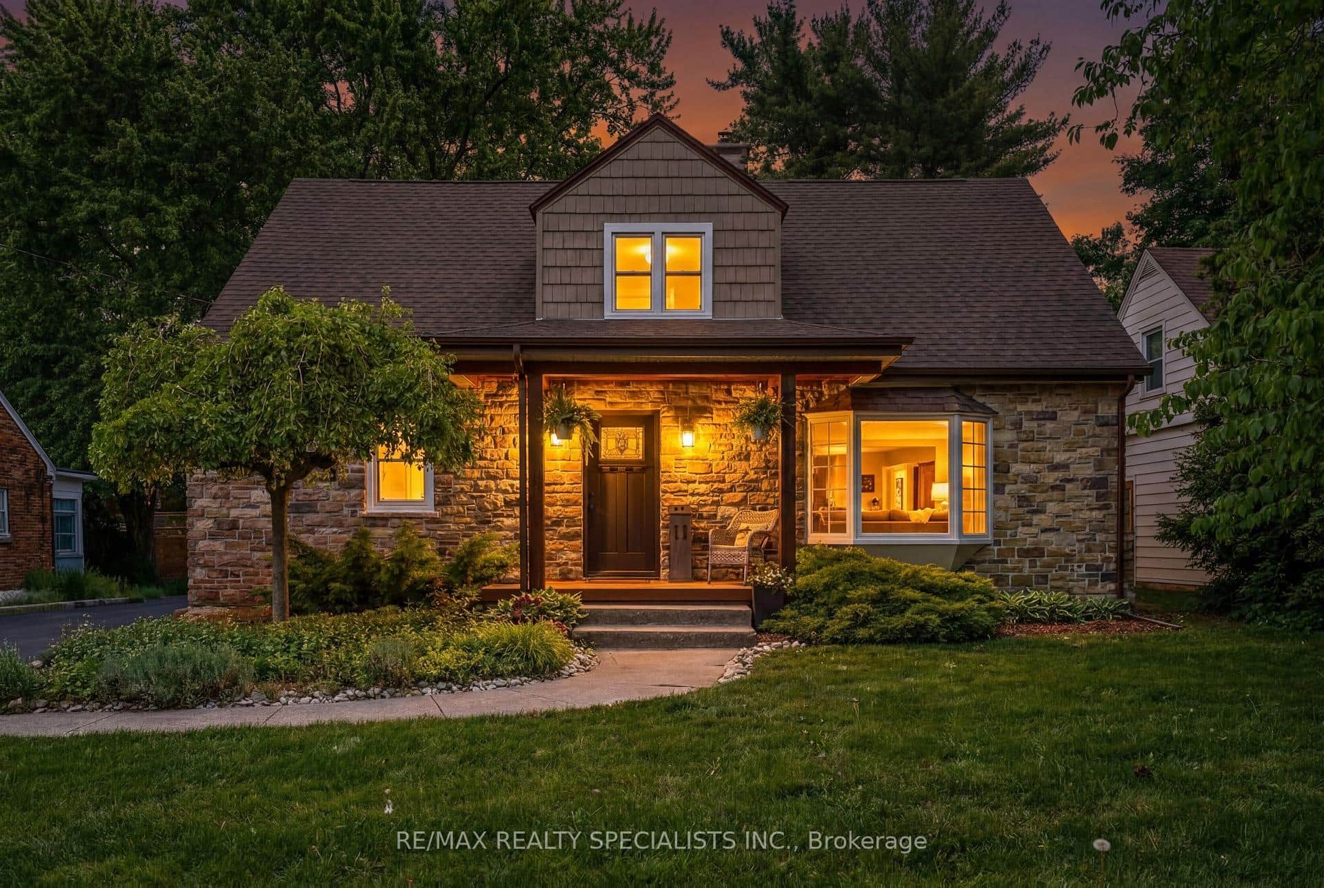 11 Kingsway Boulevard