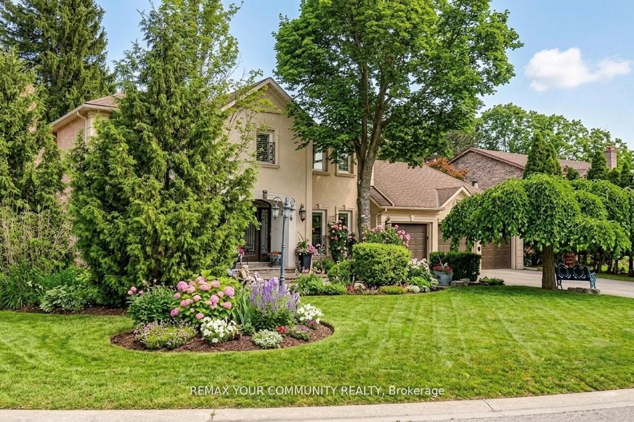 30 Deanbank Drive