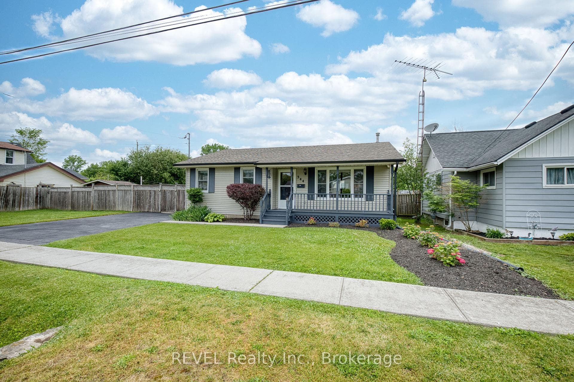 344 Leask Avenue