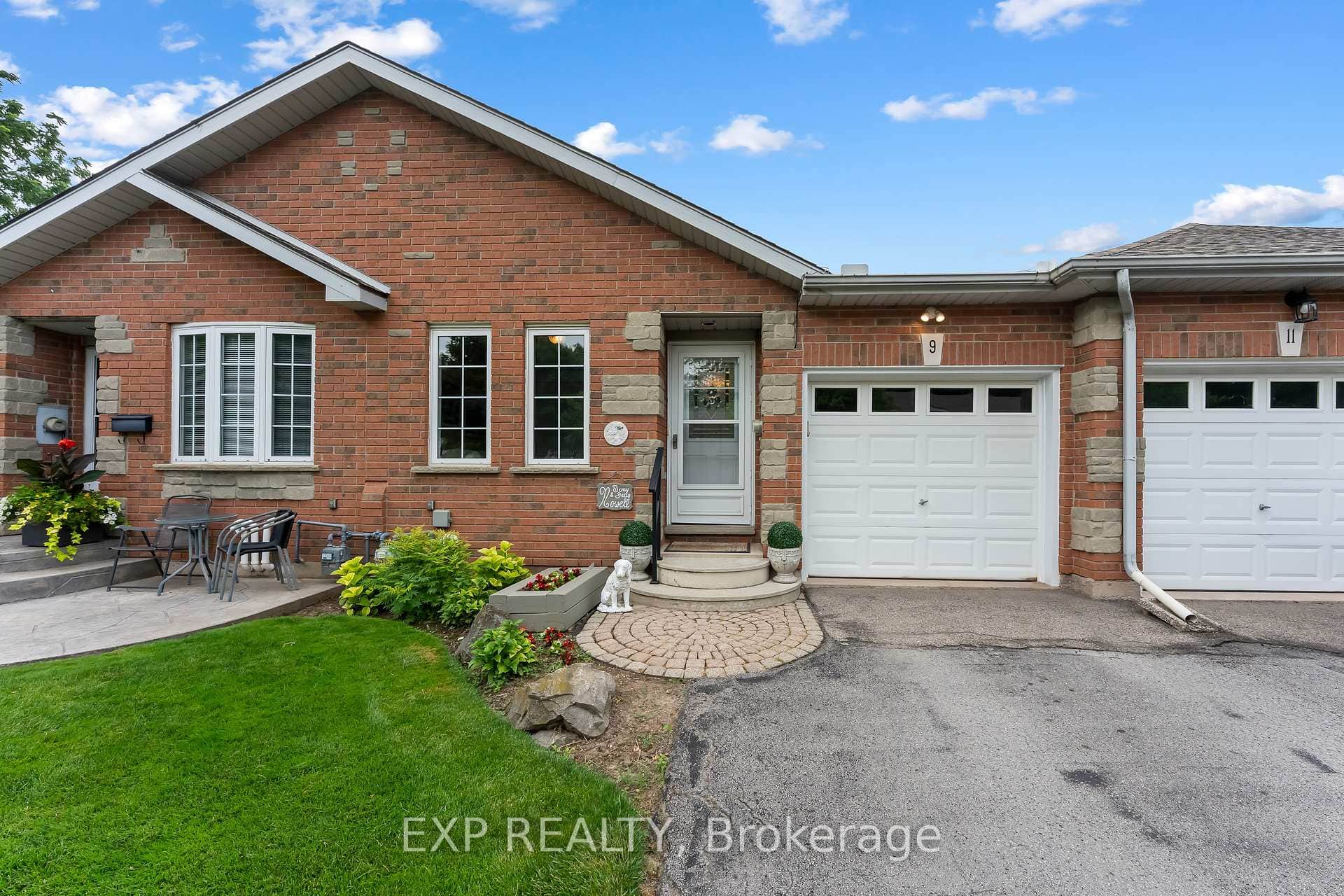 9 KINSMAN Court