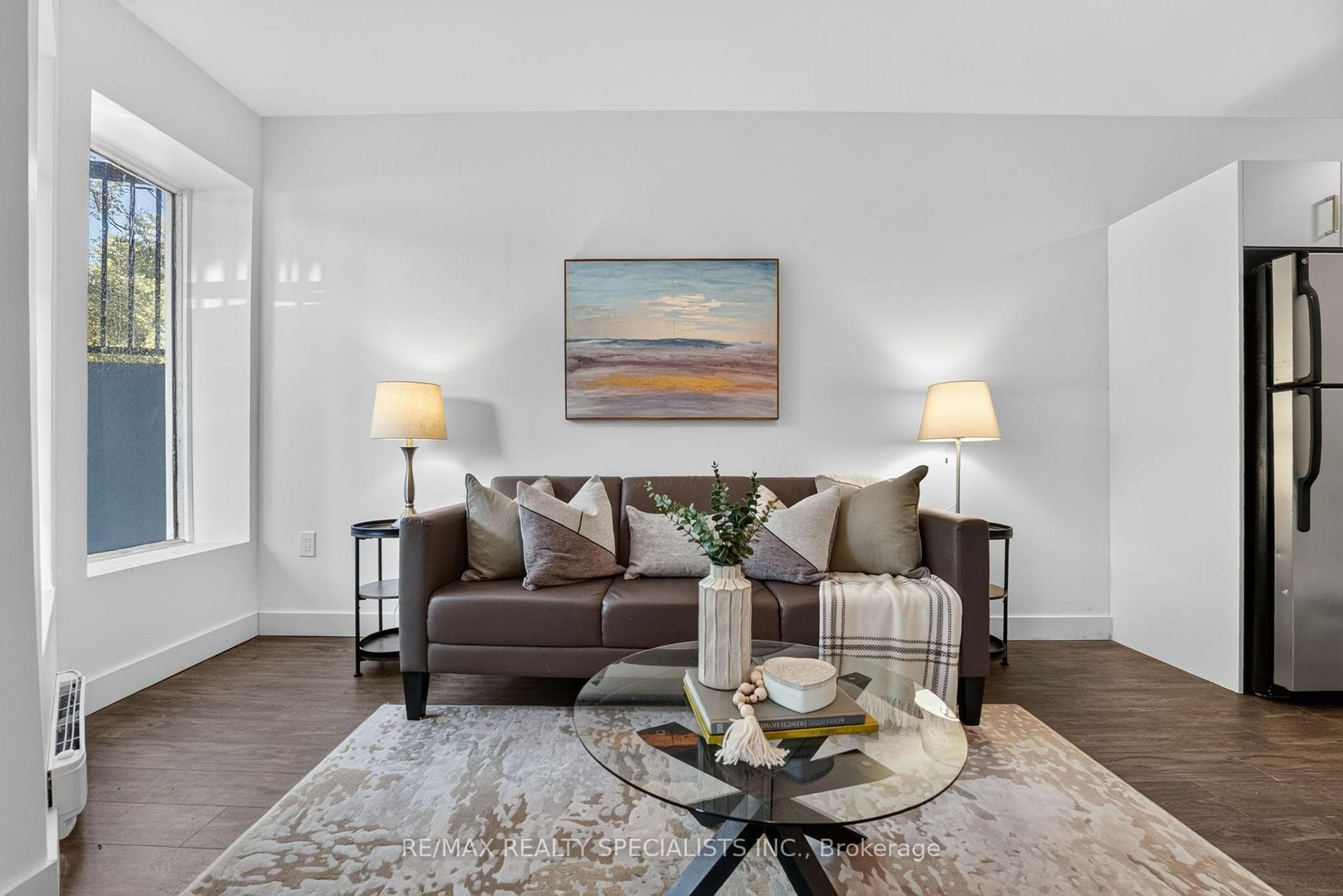 44 QUEENSTON Street Unit 1A