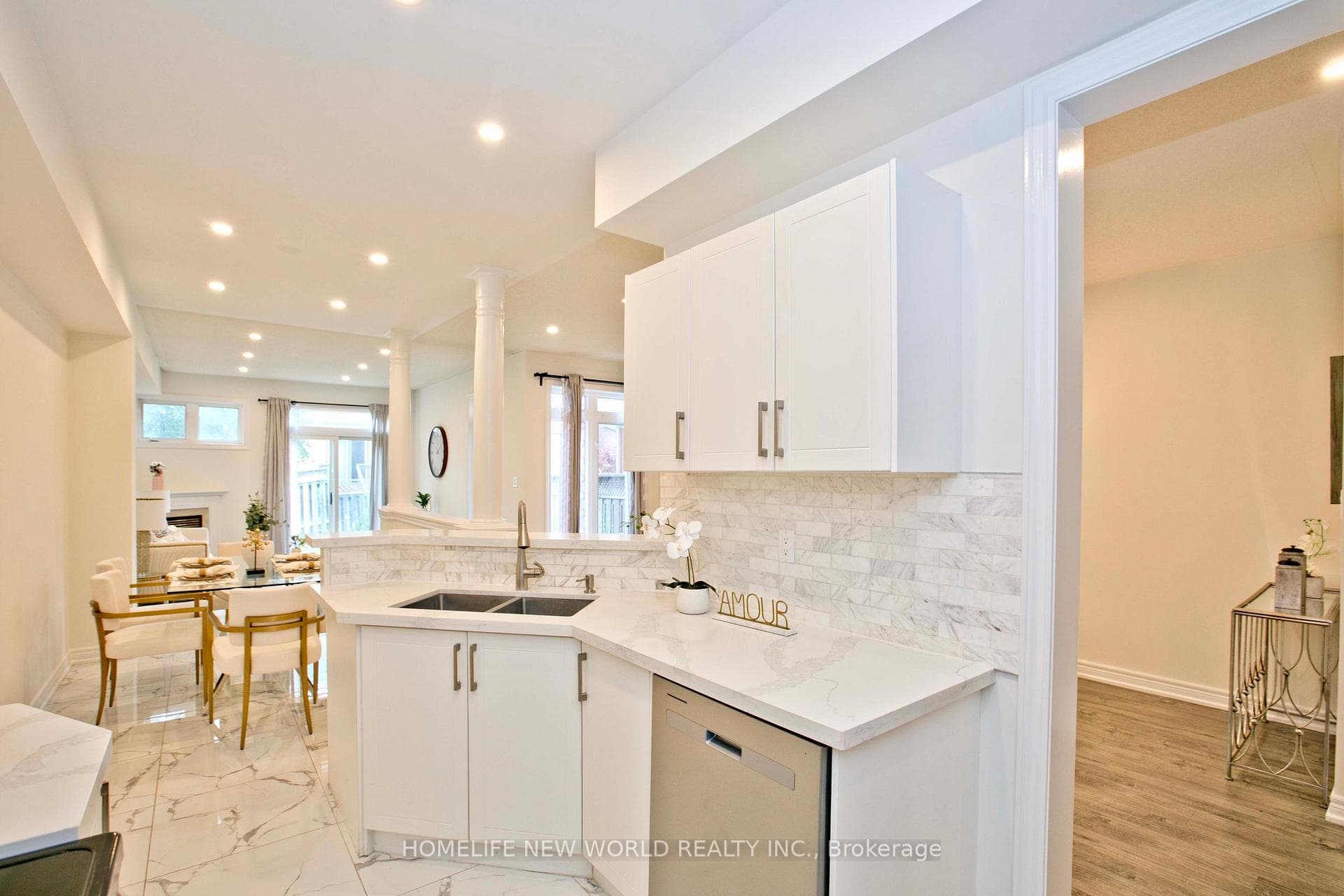 16 Venture Avenue