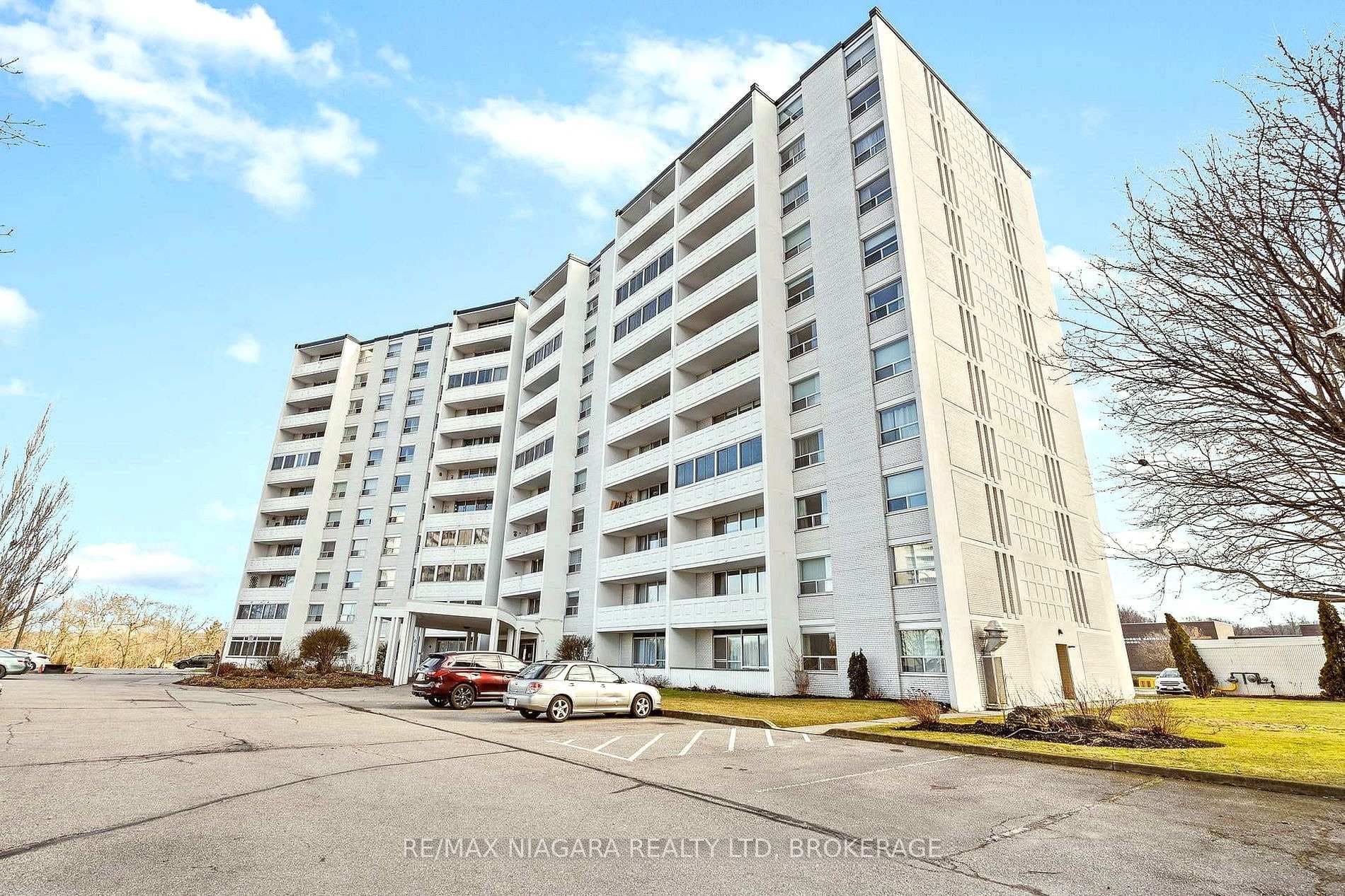 35 Towering Heights Boulevard Unit 1002