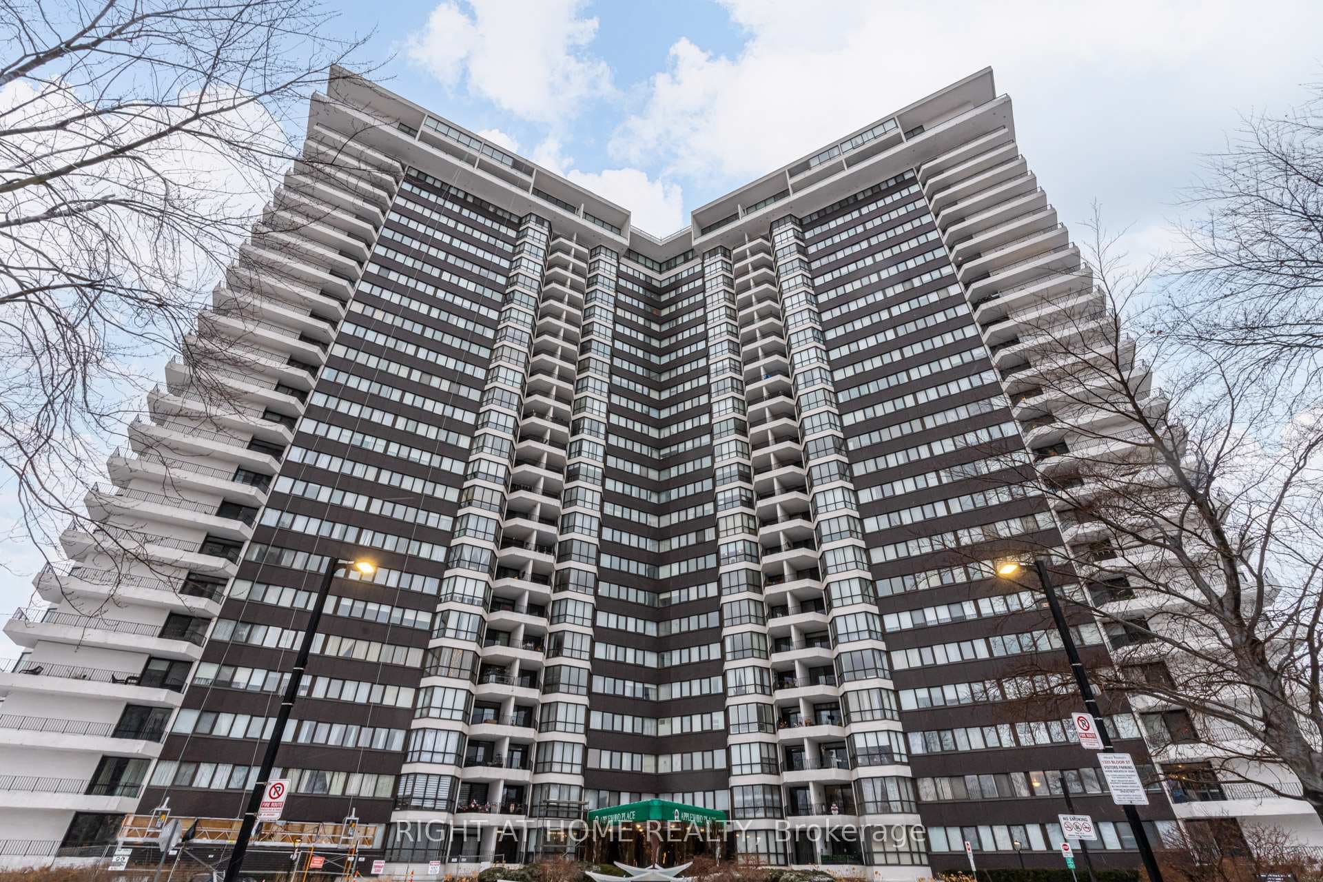 1333 Bloor Street Unit 606