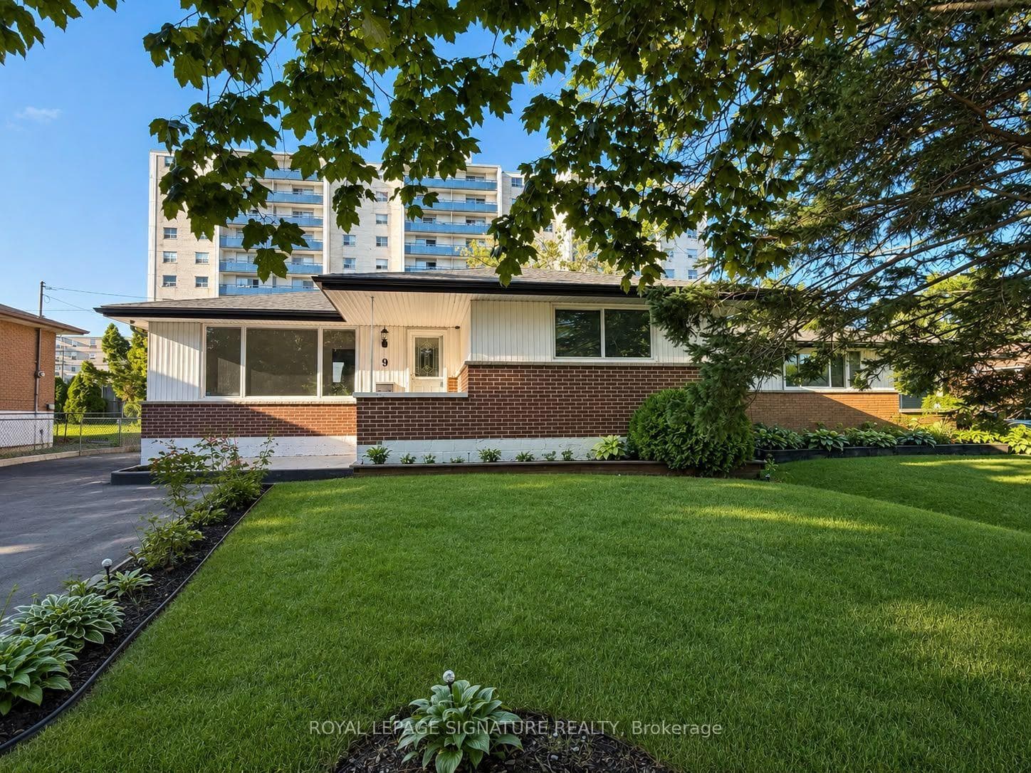 9 Fieldway Drive Unit Upper
