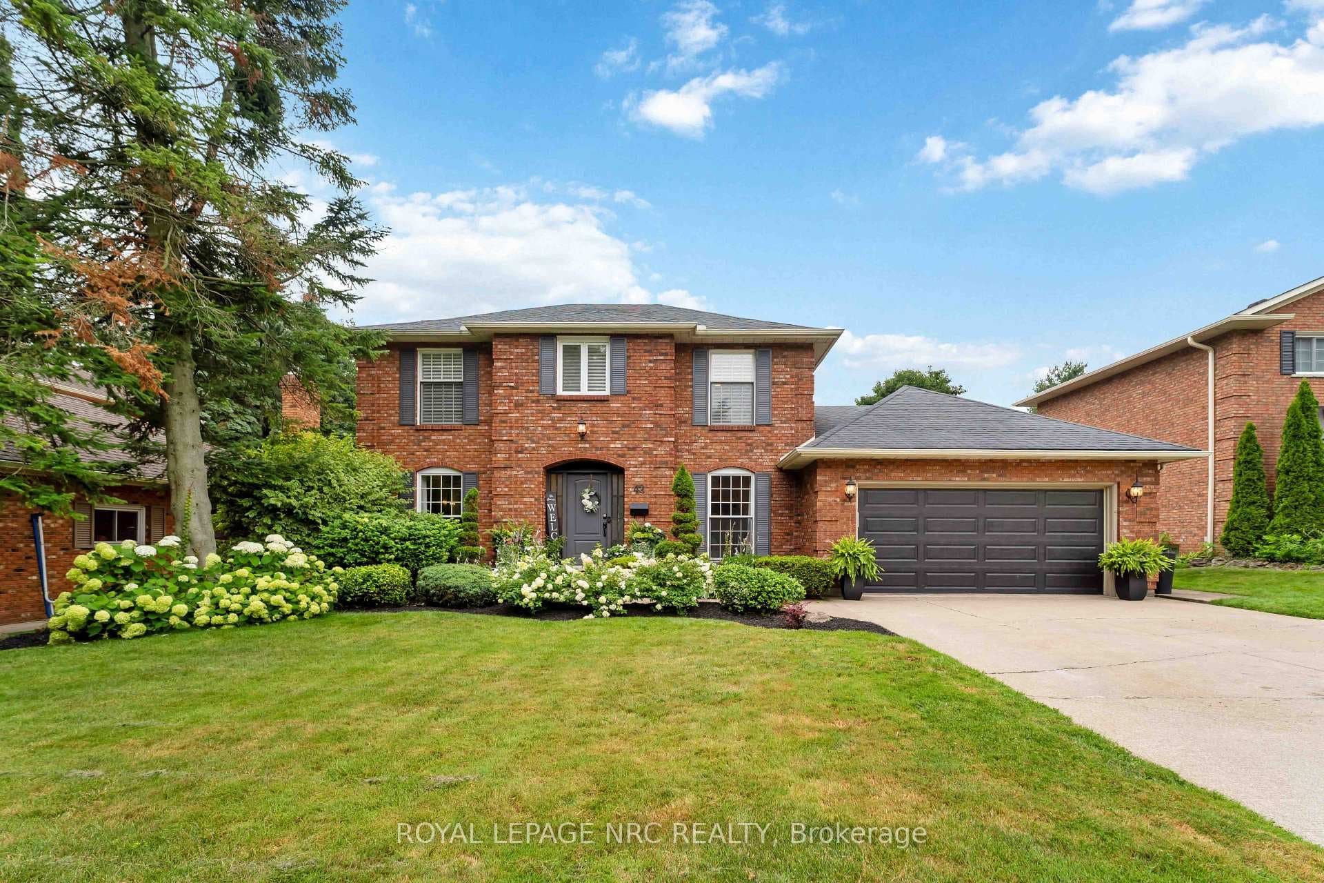 42 Foresthill Crescent