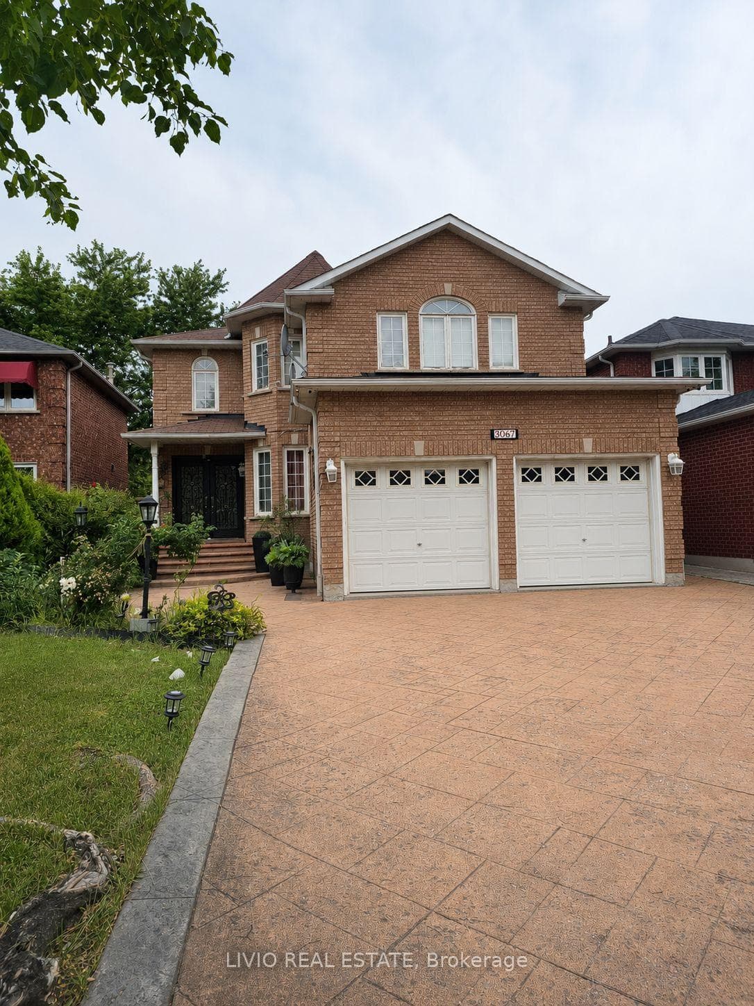 3067 Eden Oak Crescent