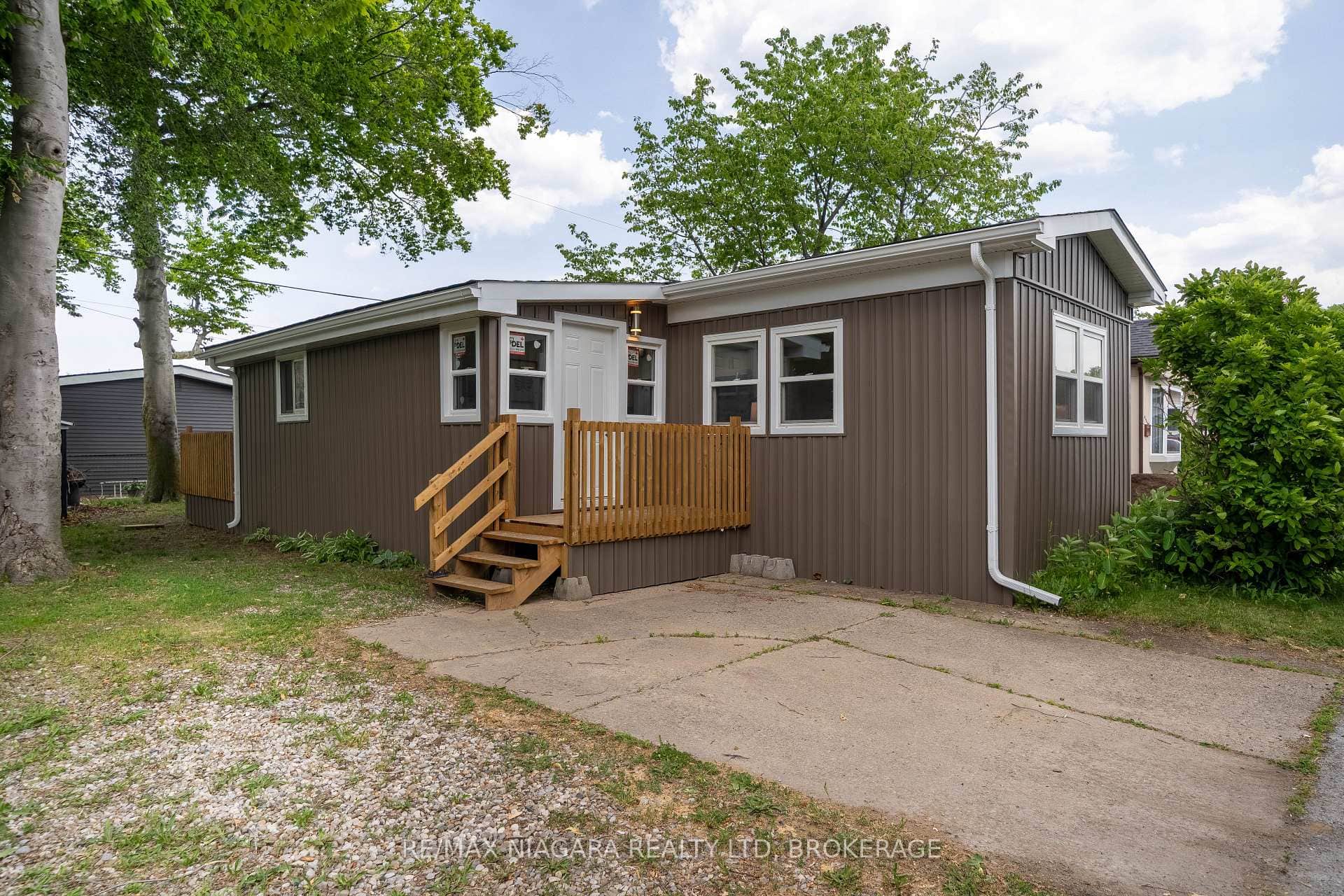 4597 Martha Lane