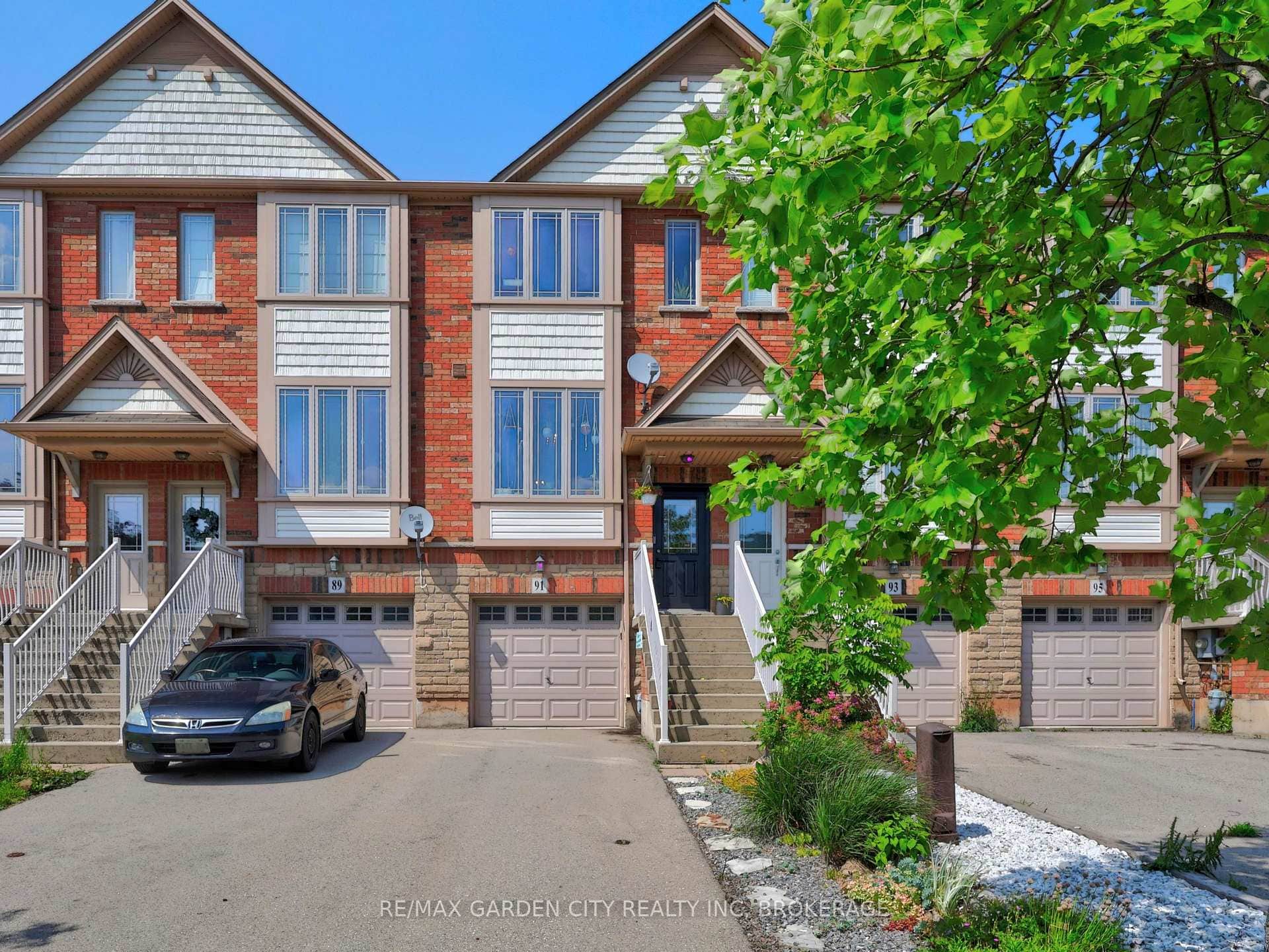 91 Willow Lane