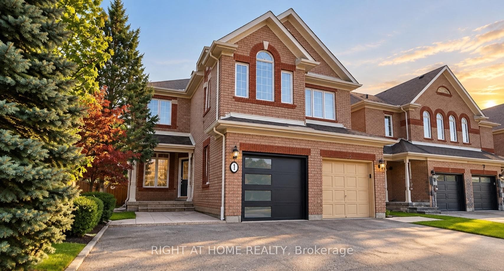 1 Ridgeway Court