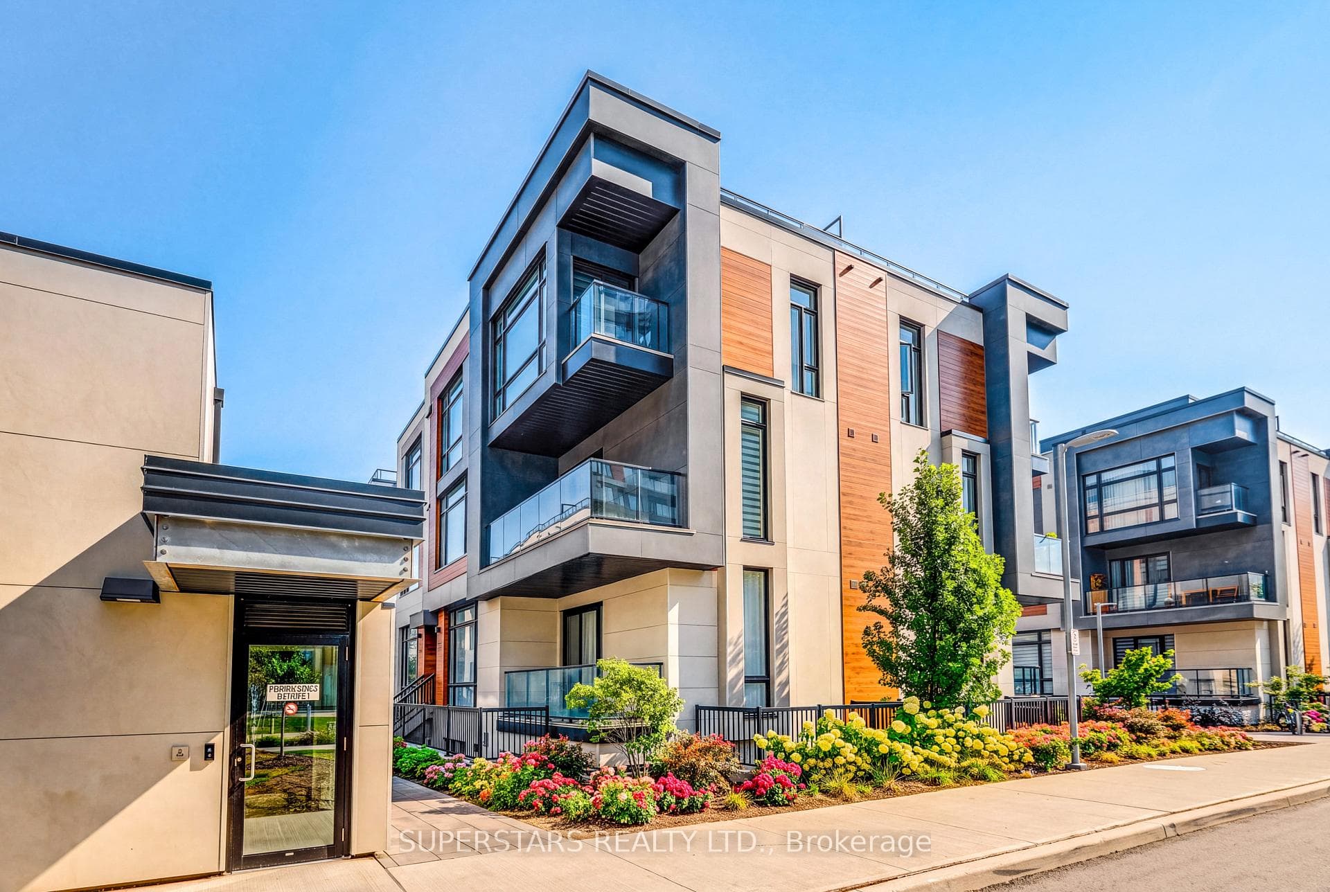 14 David Eyer Road Unit 1019