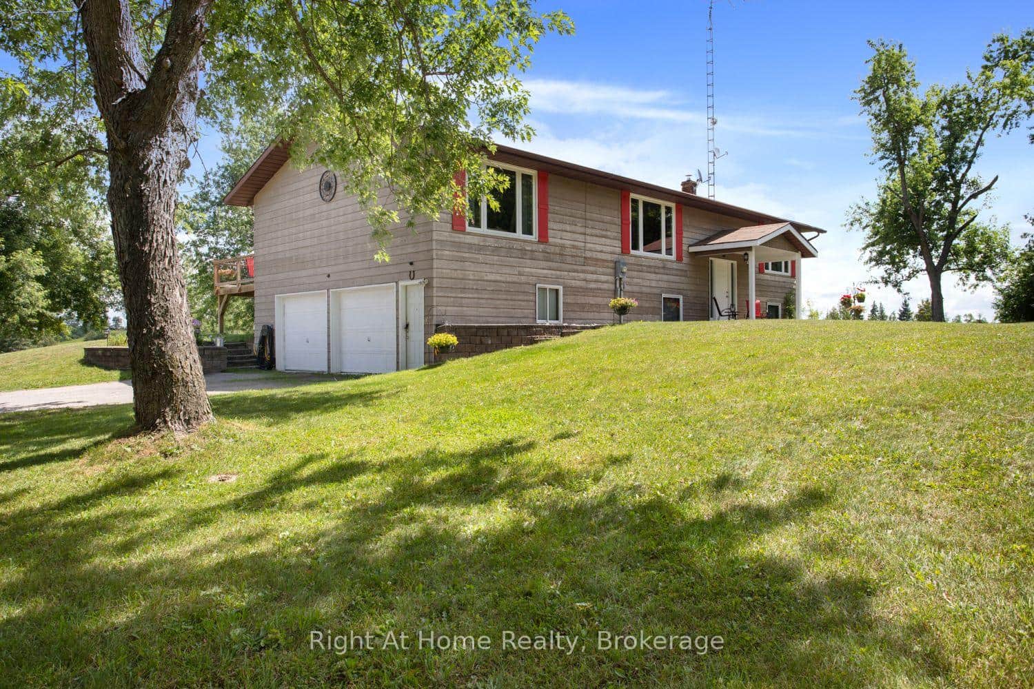 34 Birch Point Road